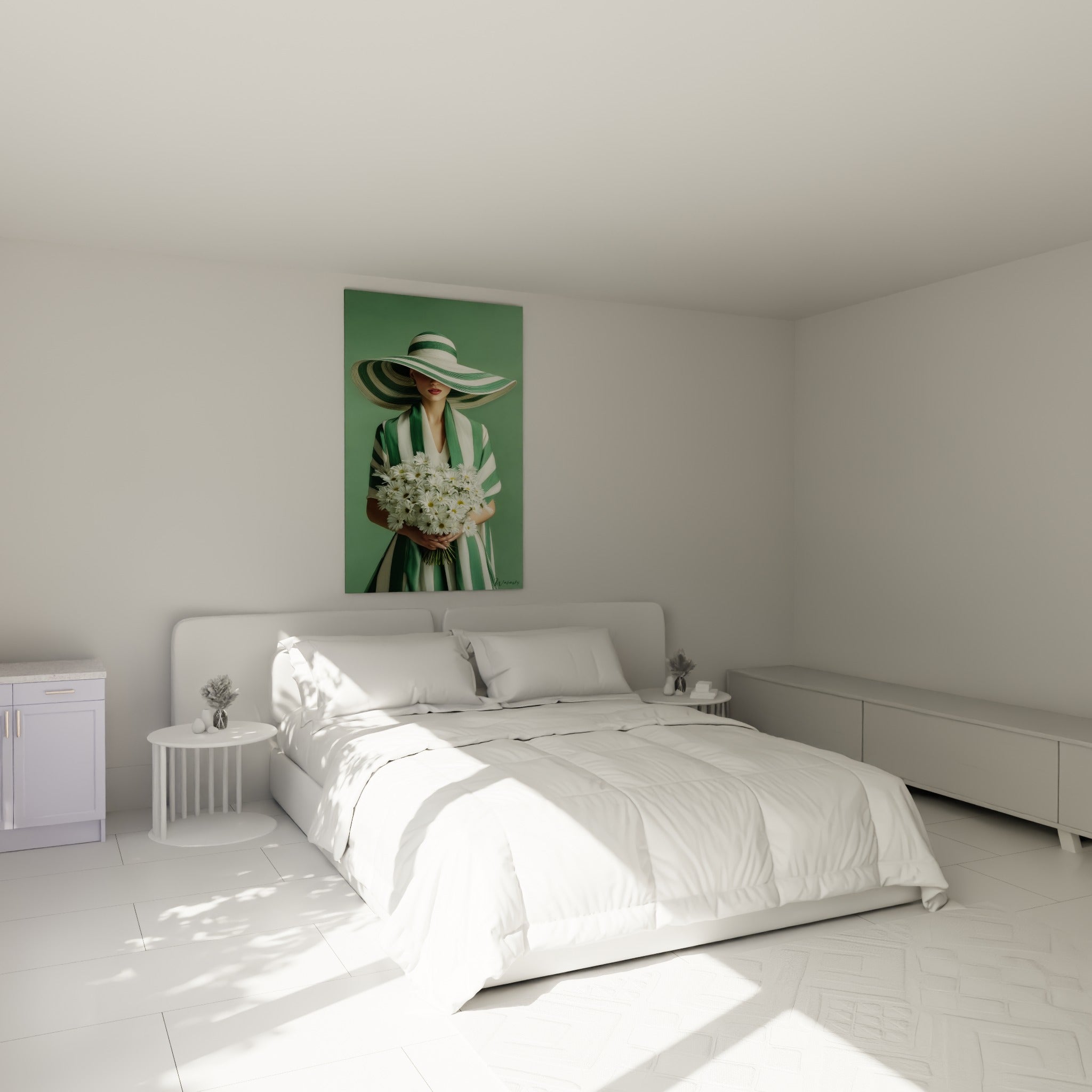 Silhouette au chapeau vert sauge et bouquet de marguerites blanches, accrochée au-dessus d'un lit dans une chambre claire