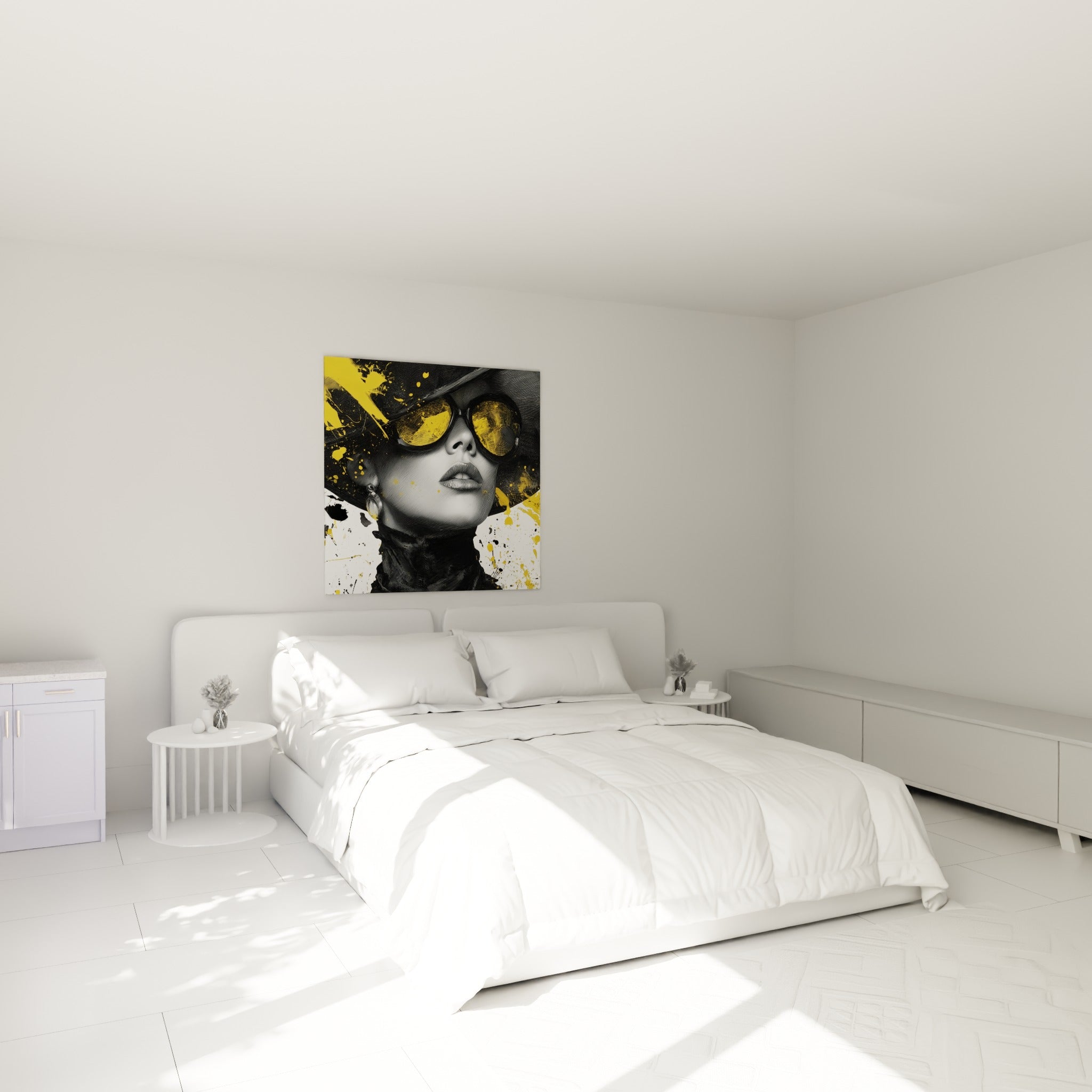 Silhouette élégante en noir et jaune moutarde, accrochée au-dessus d'un lit dans une chambre claire