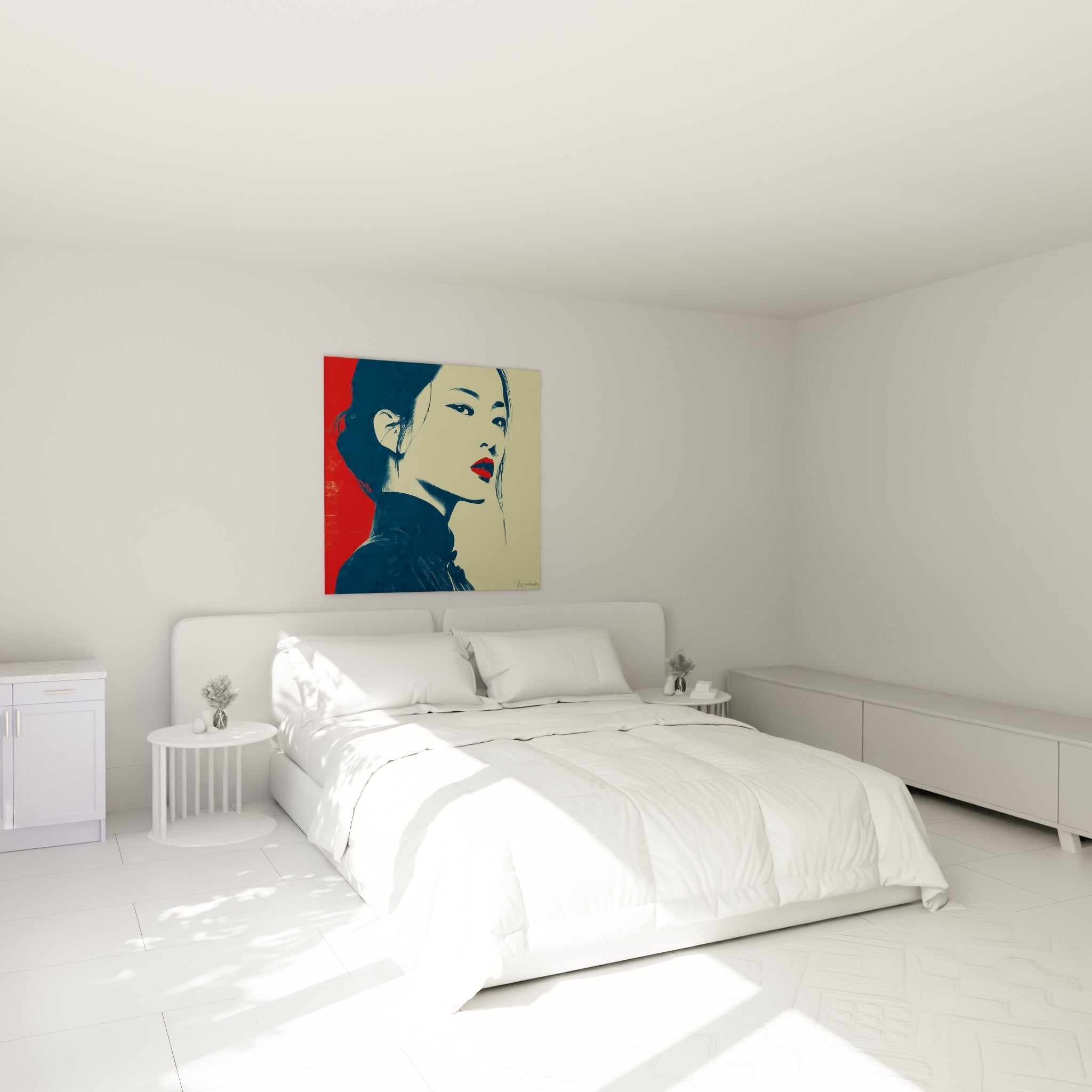 Femme au regard détourné en bleu marine et rouge intense, illustration de mode au-dessus d'un lit dans une chambre claire