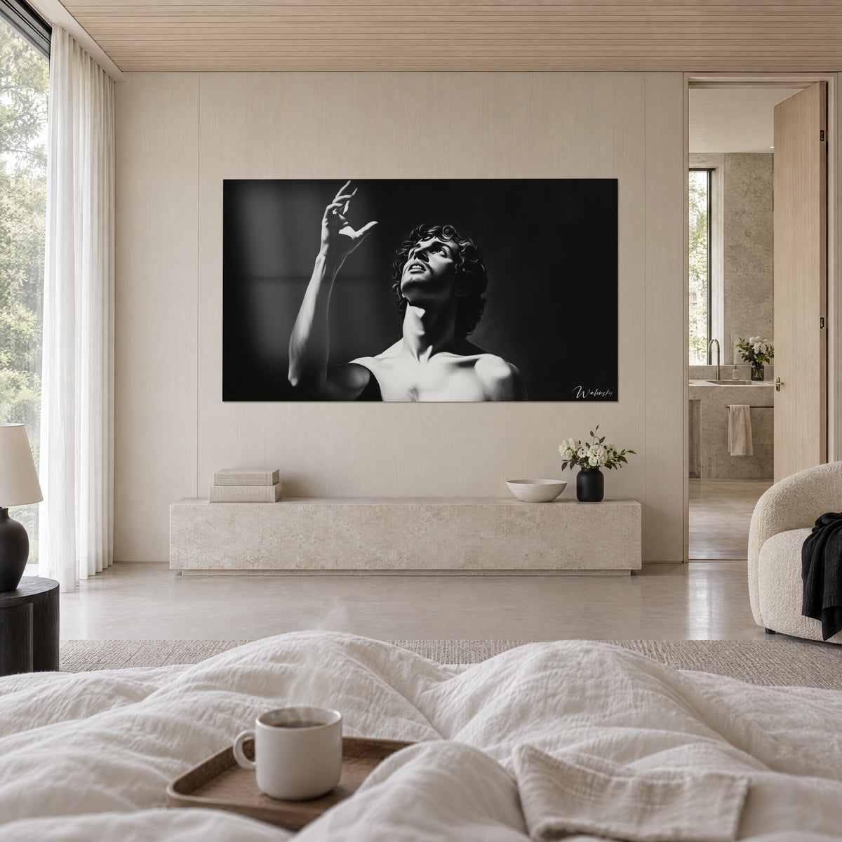 Gemälde einer männlichen Figur mit dem zum Licht gewandten, angespannten Gesicht, silbriges Grau und samtiges Schwarz, über einem Bett in einem hellen Schlafzimmer