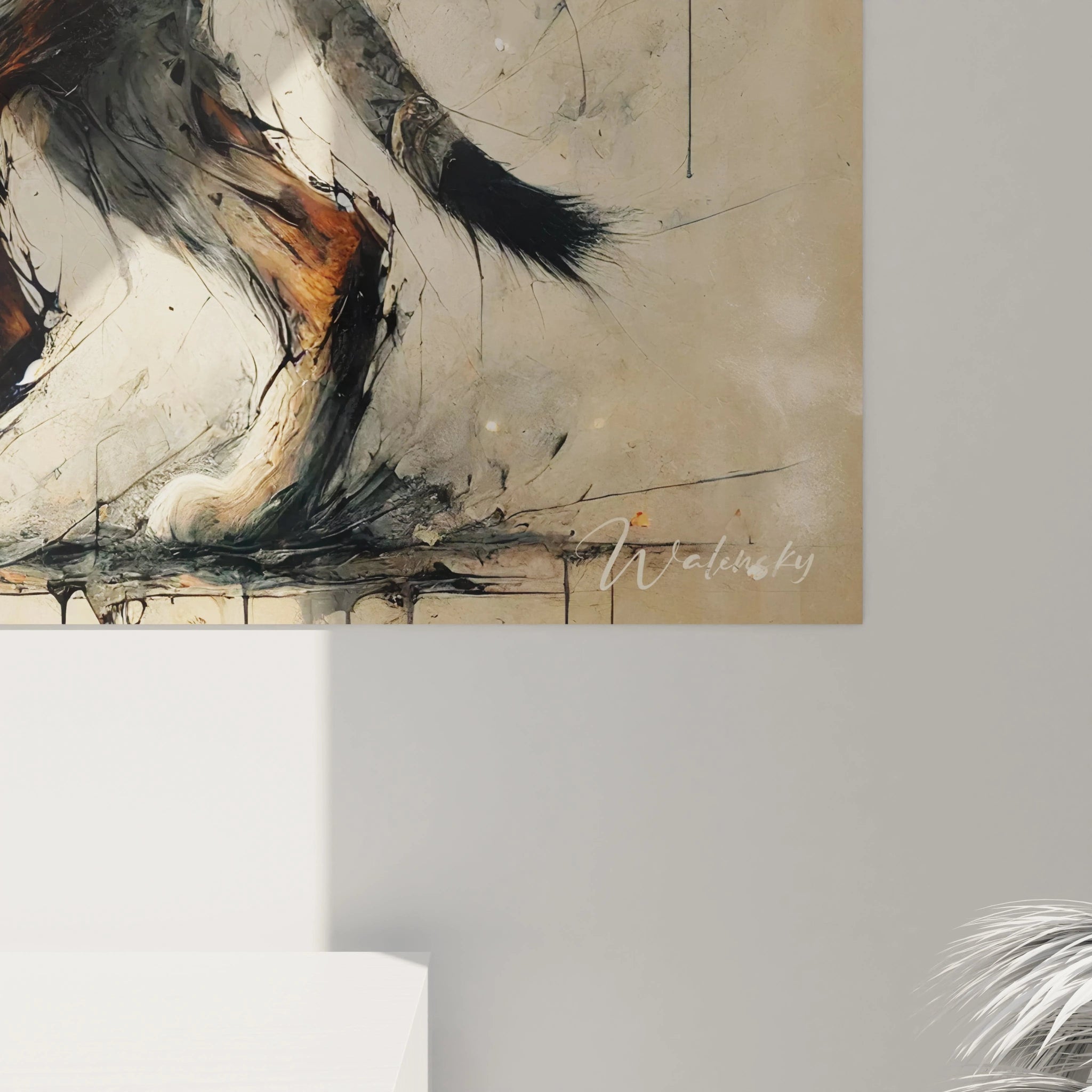 Une vue de près du tableau lynx révèle la texture minutieuse du pelage et les nuances captivantes, offrant une expérience visuelle riche et immersive.

