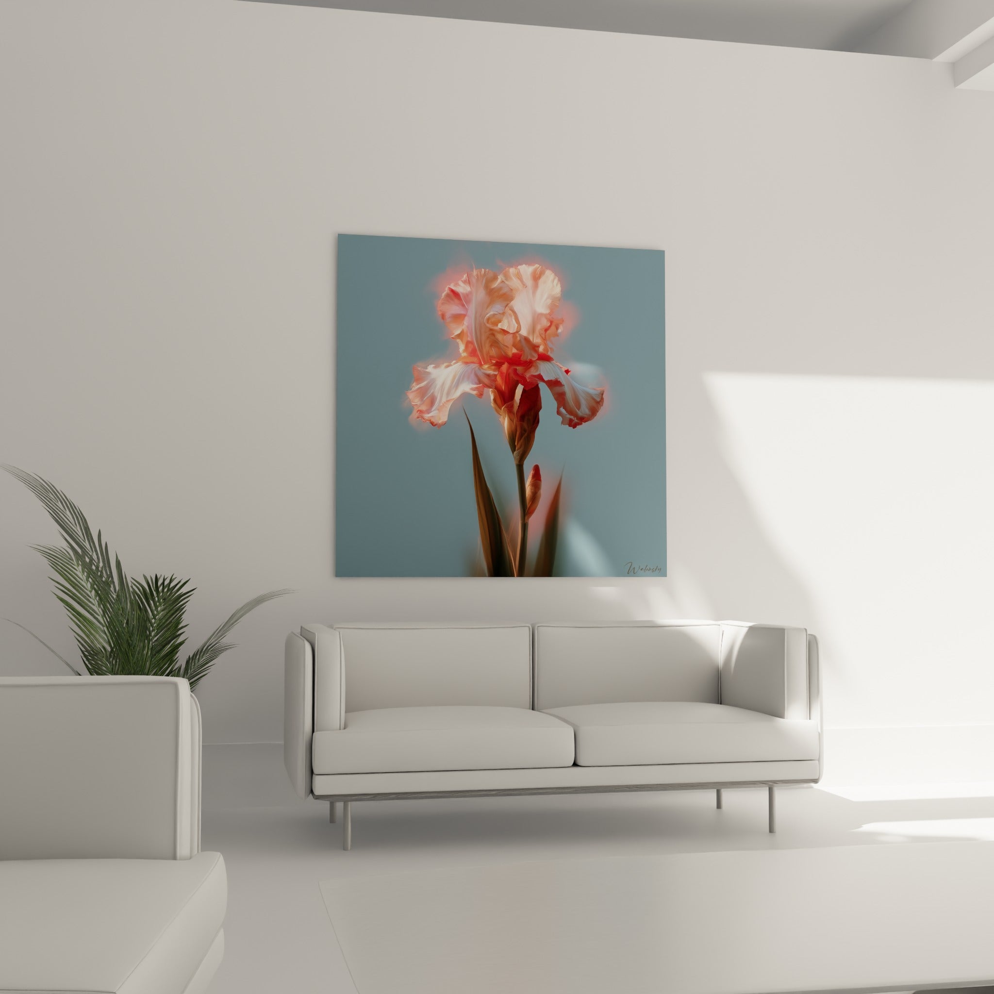 Fleur d'iris blanche et corail illuminée accrochée au-dessus d'un canapé dans un salon lumineux