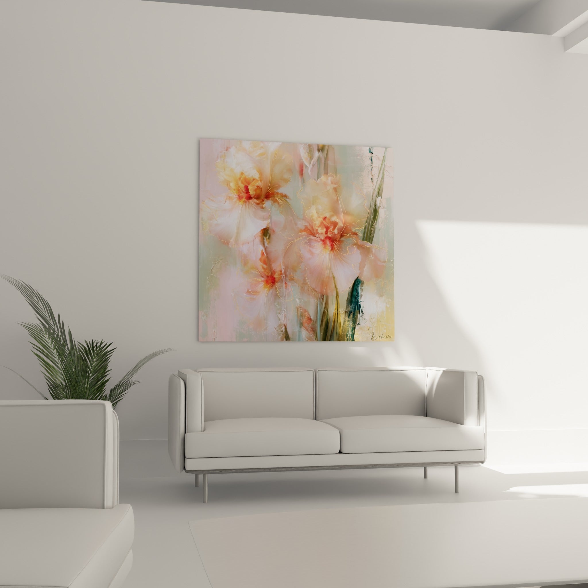 Pétales d'iris blancs et corail vaporeux au-dessus d'un canapé dans un salon lumineux