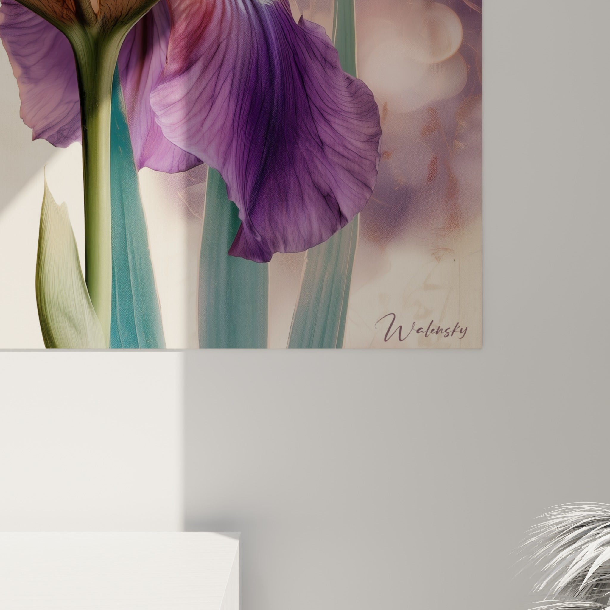 Détail des nervures violettes et du cœur doré de l'iris, texture aquarelle et grain visible