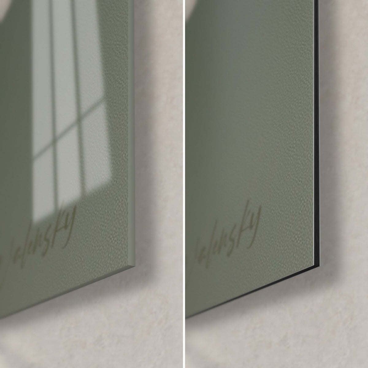 Gemälde weiße Iris mit puderigen Konturen, untere rechte Ecke: glänzendes Acrylglas links, matt grün-graues Alu-Dibond rechts
