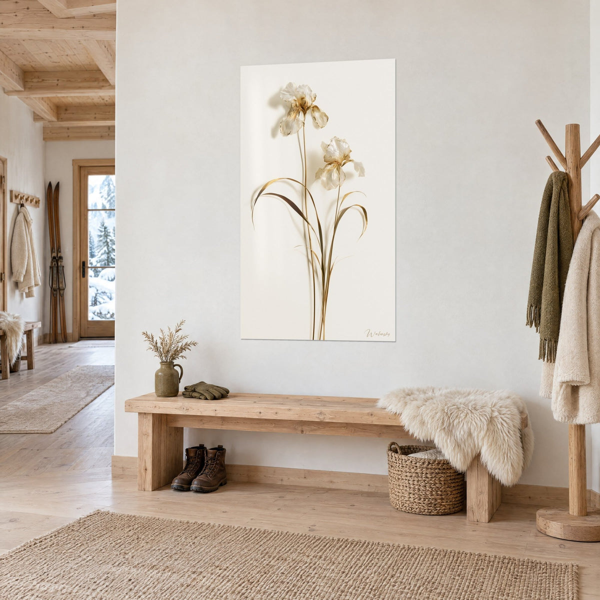 Schilderij met een duo van parelwitte en gouden bloemen op beige achtergrond, gebogen bladeren, tegenover een houten bank in lichte houtkleur in een chalet
