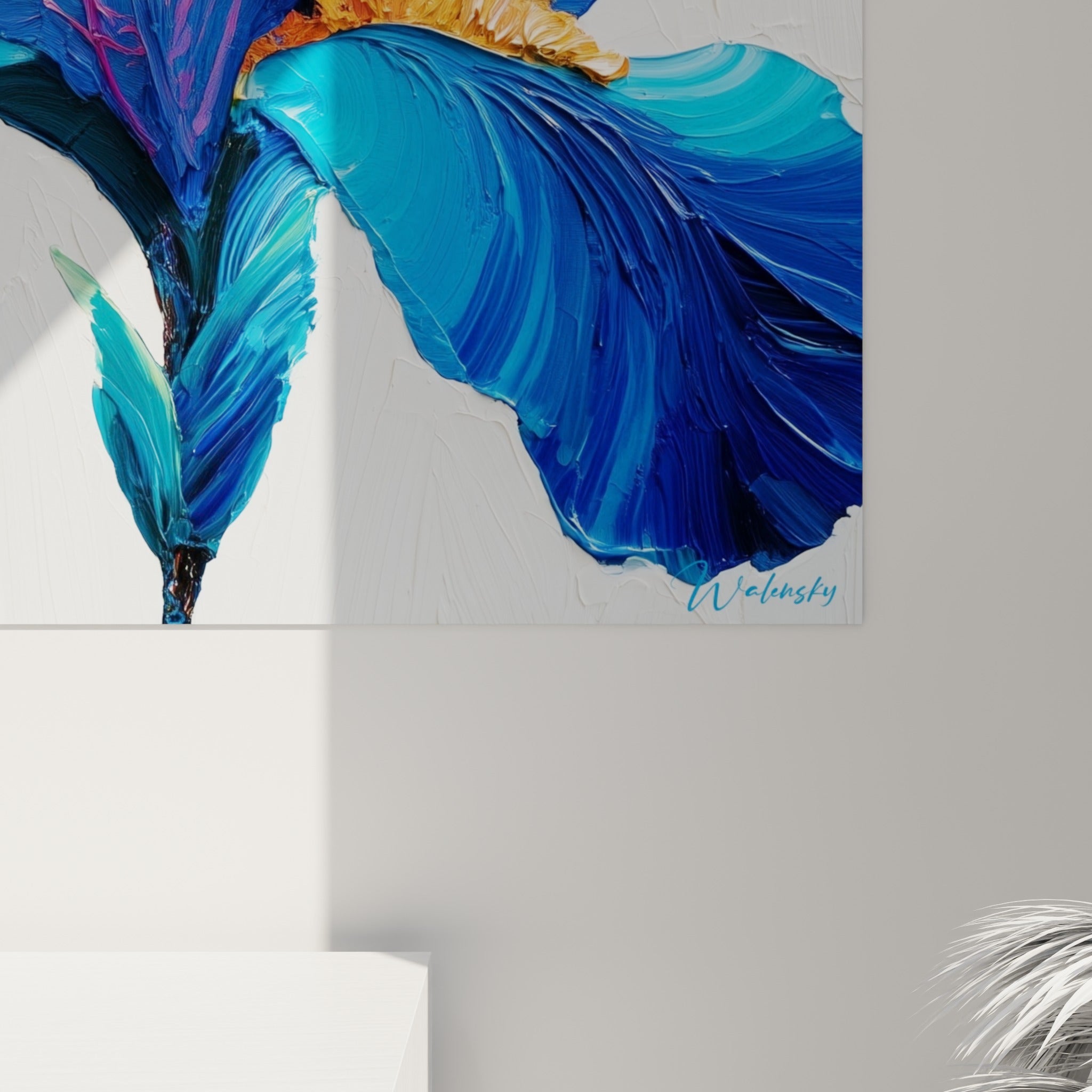 Empâtements de bleu profond et de jaune orangé se mêlant en épaisses coulures sur la toile de l'iris