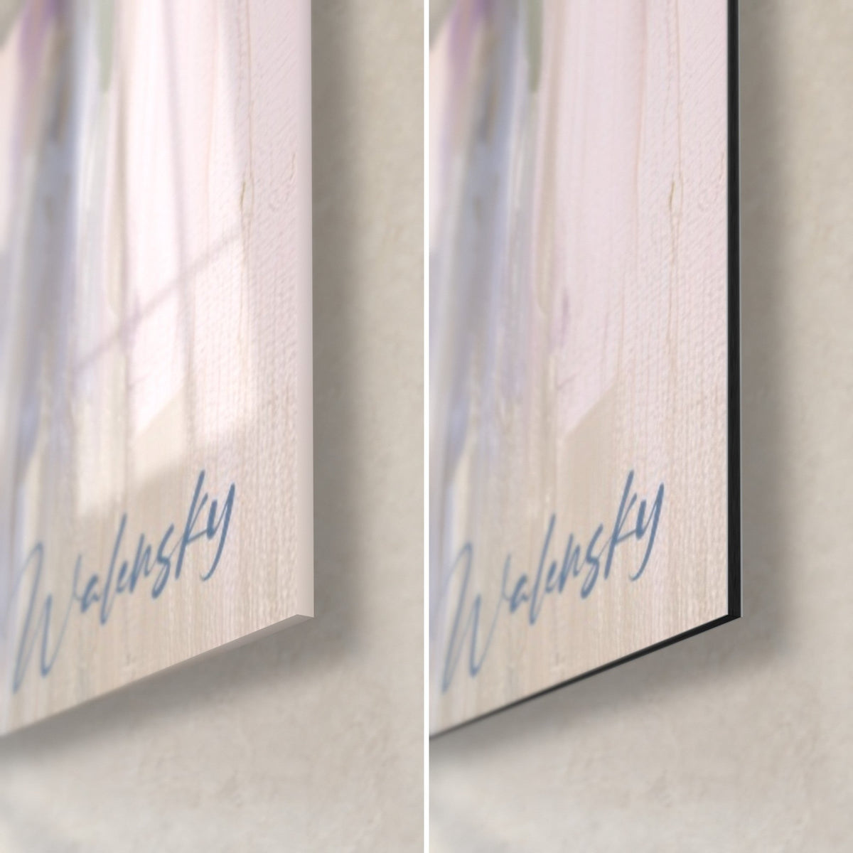 Gemälde Iris in Malve und Weiß, blaue Walensky-Signatur, untere rechte Ecke aus glänzendem Acrylglas und mattschwarzem Dibond-Aluminium