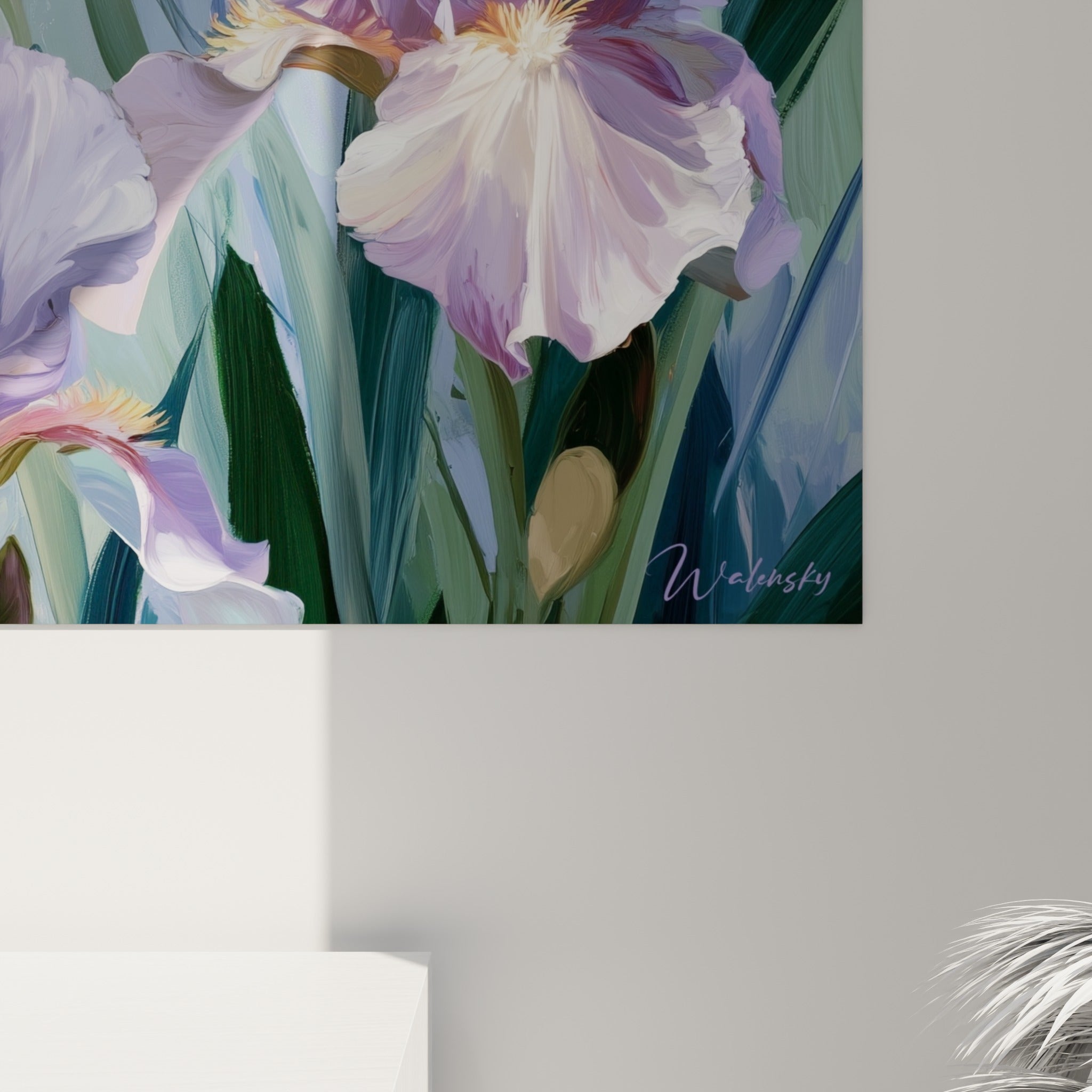 Empâtements visibles sur les pétales mauves et blancs de l'iris, matière picturale riche et texturée