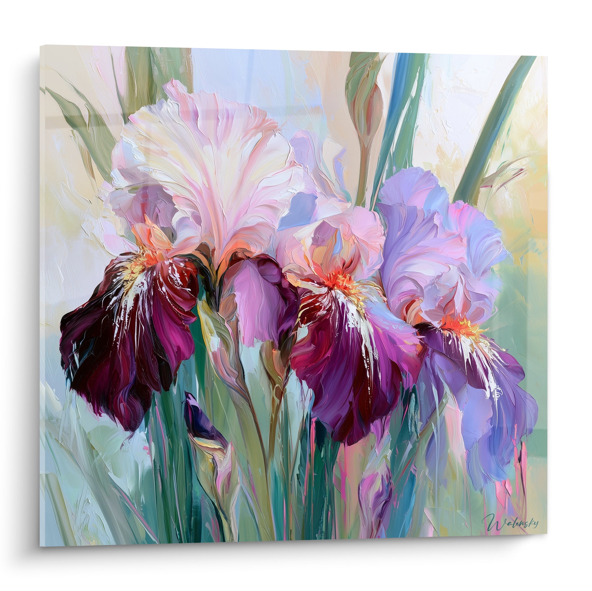 Iris aux pétales pourpre bordeaux et lavande, peinture au couteau texturée sur fond beige clair