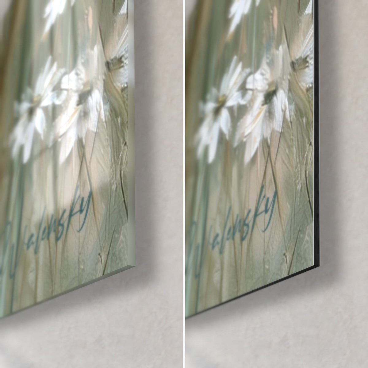 Wall art violet iris in sage green, bottom right corner: glossy acrylic glass on the left, matte Dibond aluminum on the right, 3 mm thickness