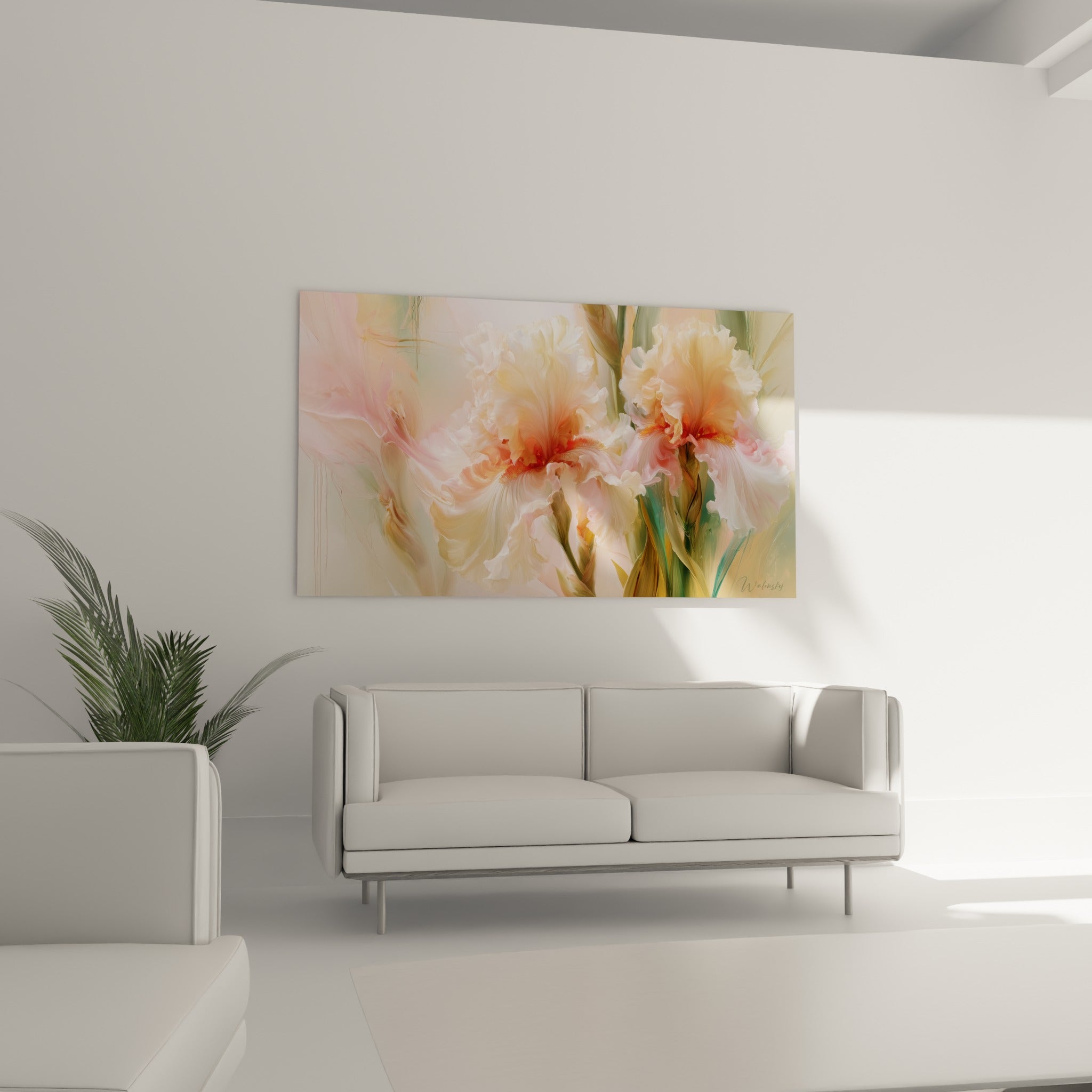 Iris pastel aux teintes blanches et vertes accrochée au-dessus d'un canapé dans un salon lumineux