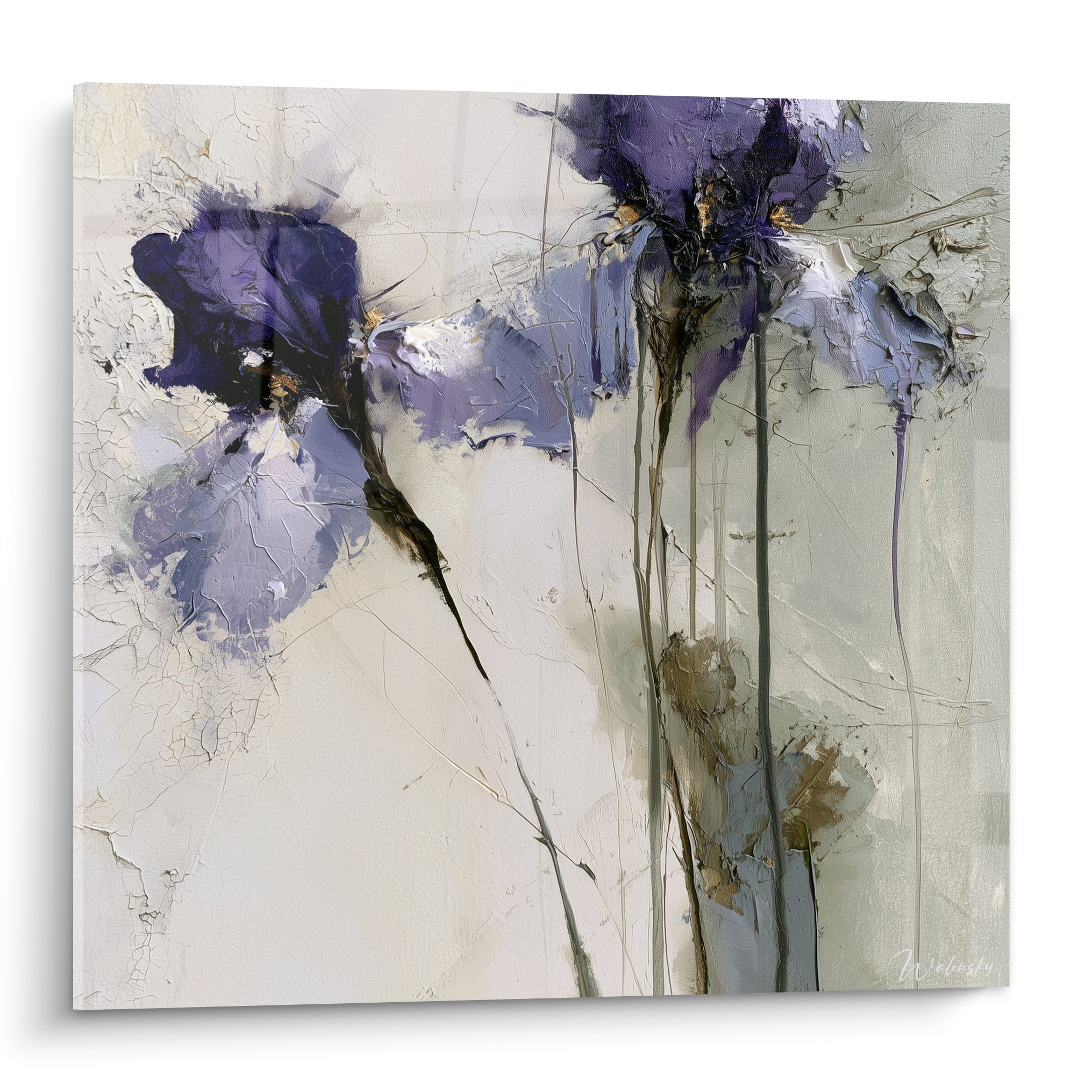 Iris violet et lavande aux tiges filantes, empâtements texturés sur fond gris crème craquelé