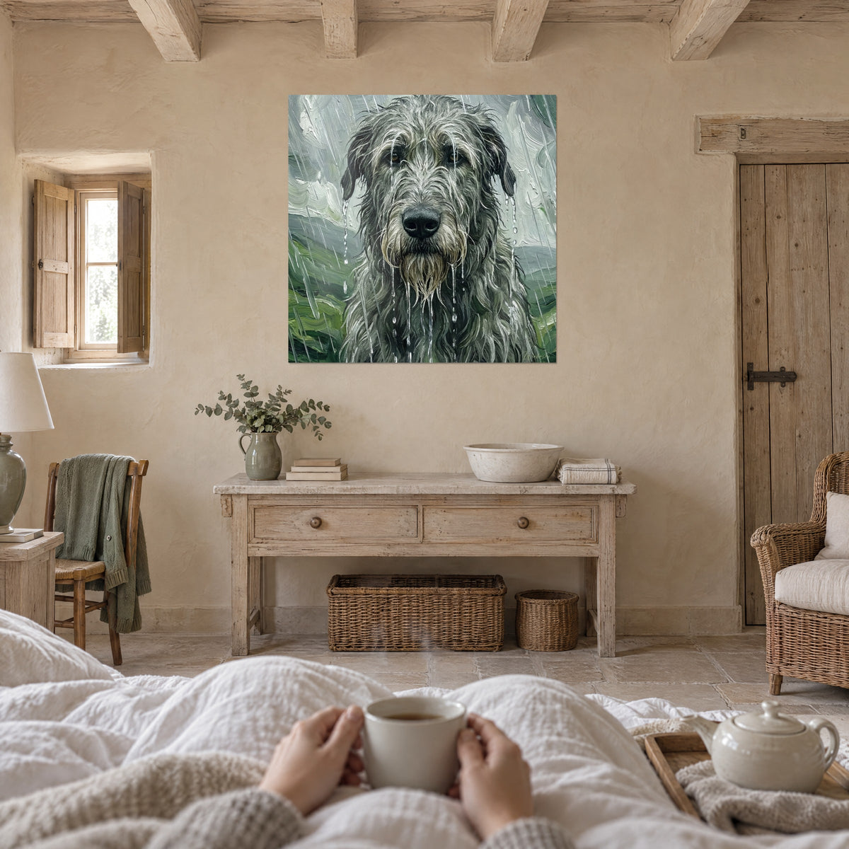 Πίνακας πορτρέτου βρεγμένου wolfhound, μελαγχολικό βλέμμα κεχριμπαρένιο, ασημένια βροχή σε πράσινο, πάνω από ένα κρεβάτι σε φωτεινή κρεβατοκάμαρα