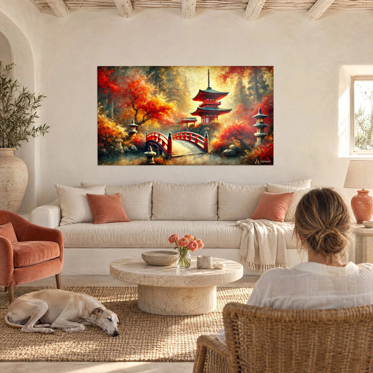 Schilderij van een scharlakenrode pagode met twee daken onder een oranje esdoorn, gebogen rode brug, boven een bank in een lichte woonkamer