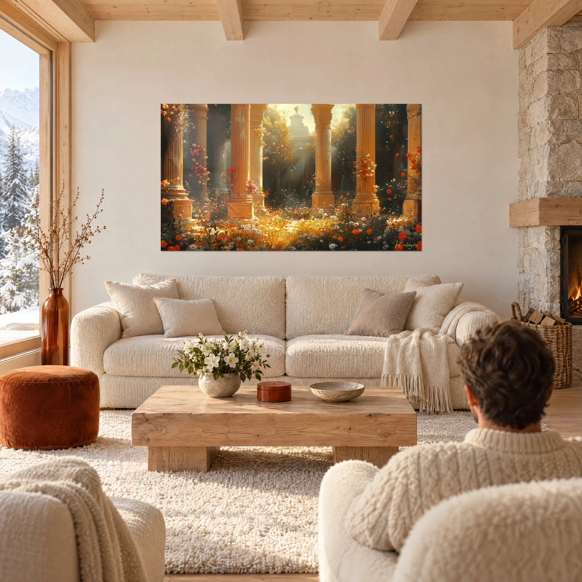 Gemälde antike goldene Säulen im Sonnenstrahl, korallenrote Blumen in voller Blüte, über einem Sofa in einem hellen Wohnzimmer