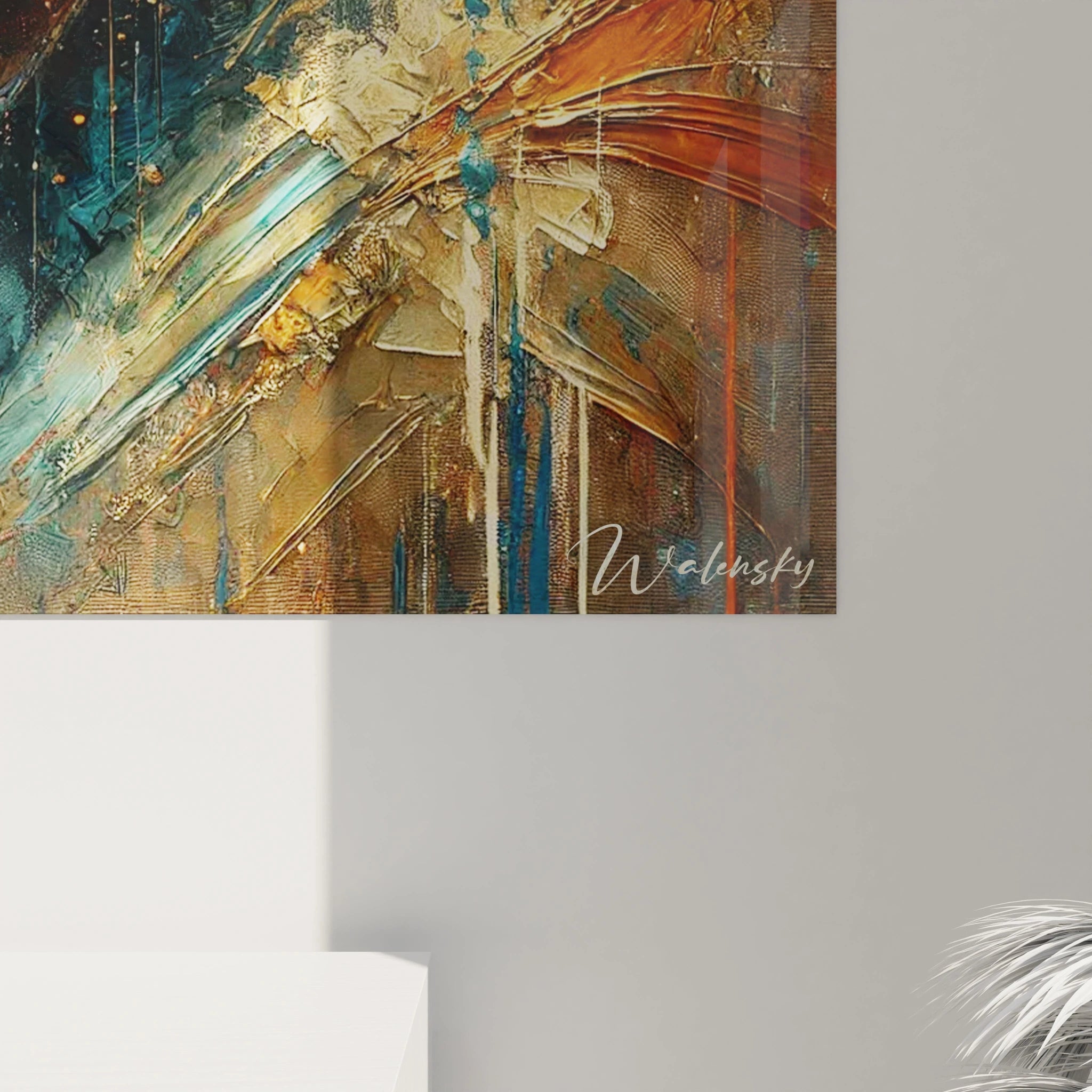 Gros plan sur ce tableau de saxophone doré. Les détails texturés et les éclaboussures de peinture apportent une sensation tridimensionnelle, capturant l'essence même de la musicalité.