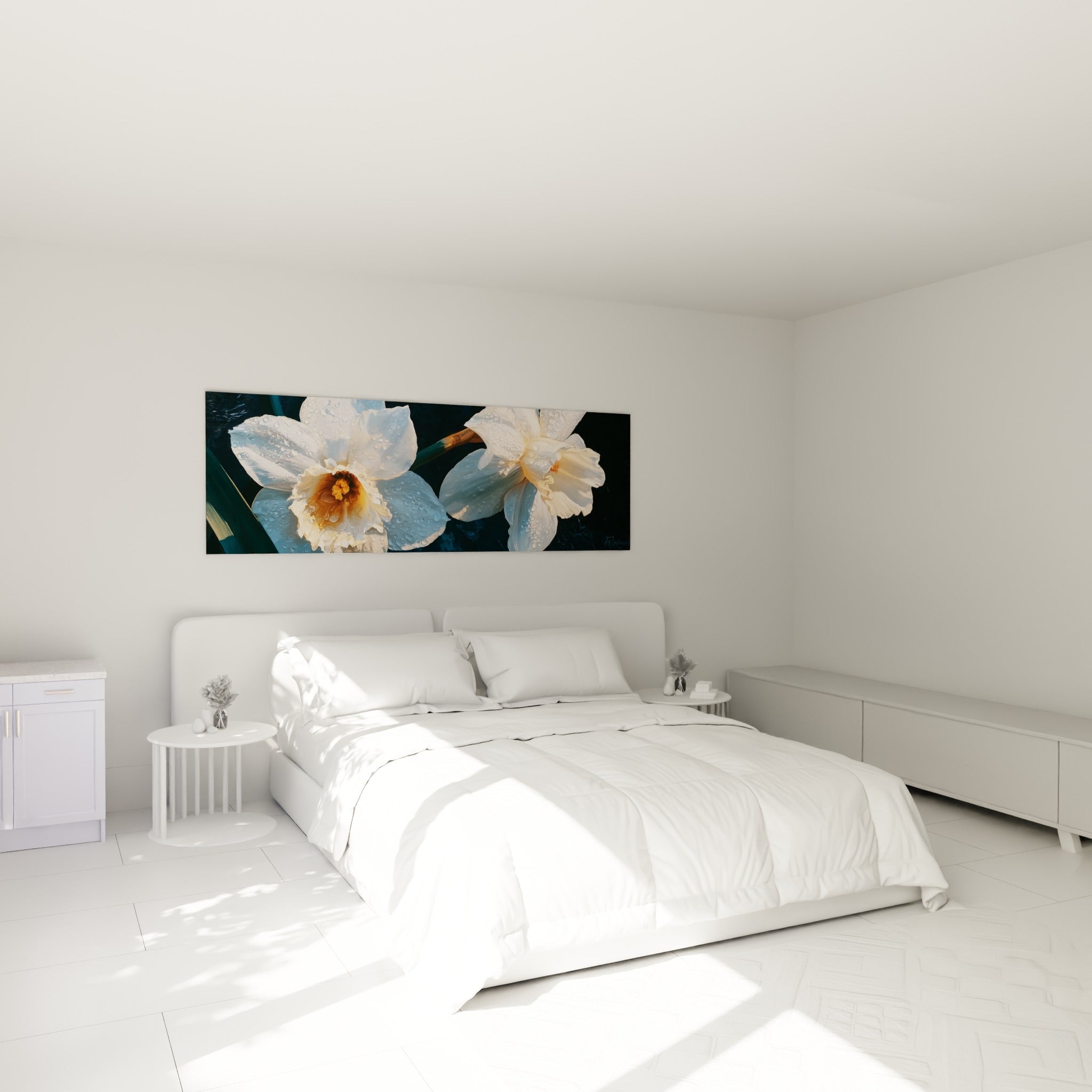 Fleurs de jonquille blanches et ocre au-dessus d'un lit dans une chambre claire