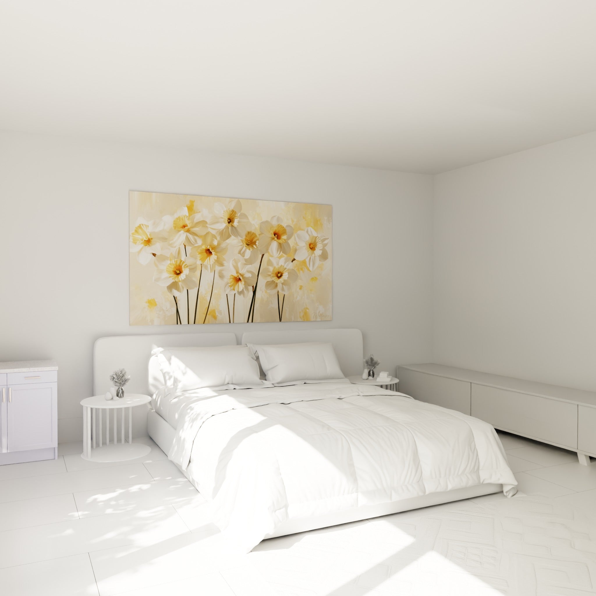 Bouquet de jonquilles blanches et ocre accroché au-dessus d'un lit dans une chambre claire