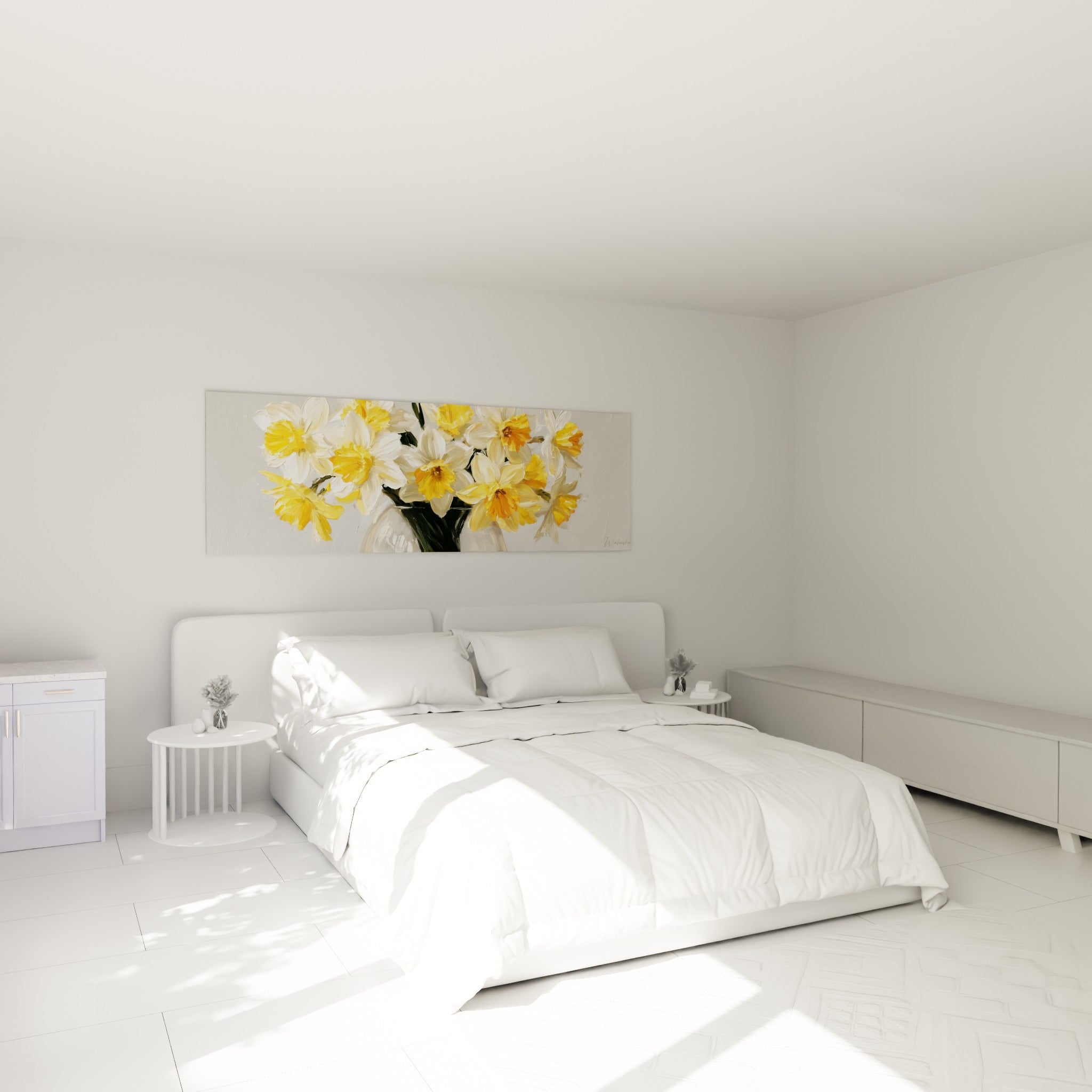 Bouquet de jonquilles jaune orangé et blanc crème au-dessus d'un lit dans une chambre claire