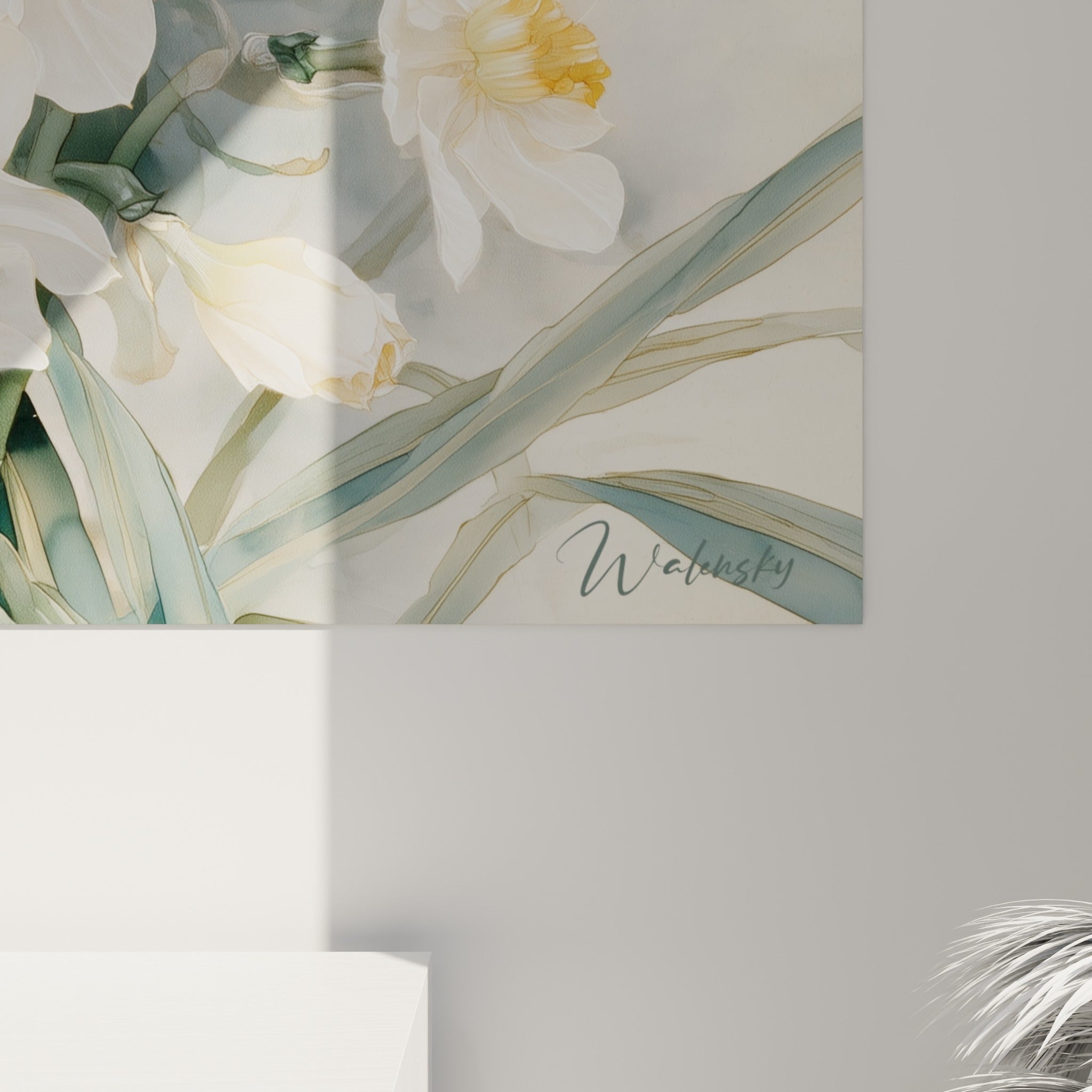 Détail des pétales blancs et du cœur orangé d'une jonquille montrant le grain aquarelle de la toile