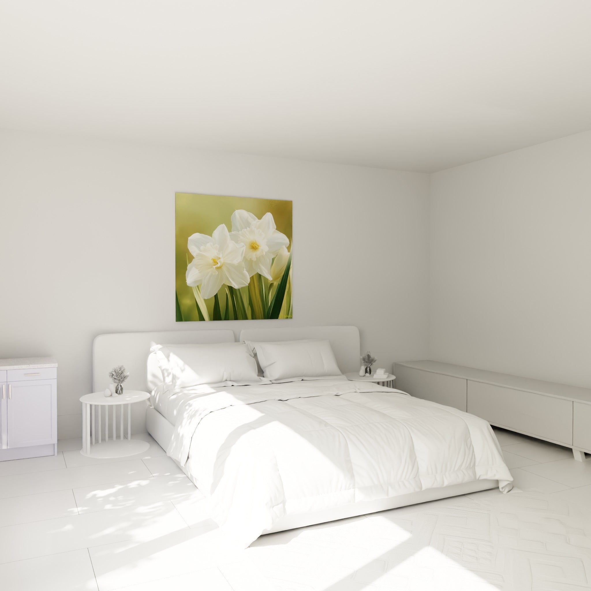 Fleurs de jonquille blanche et crème au cœur doré, accrochées au-dessus d'un lit dans une chambre claire