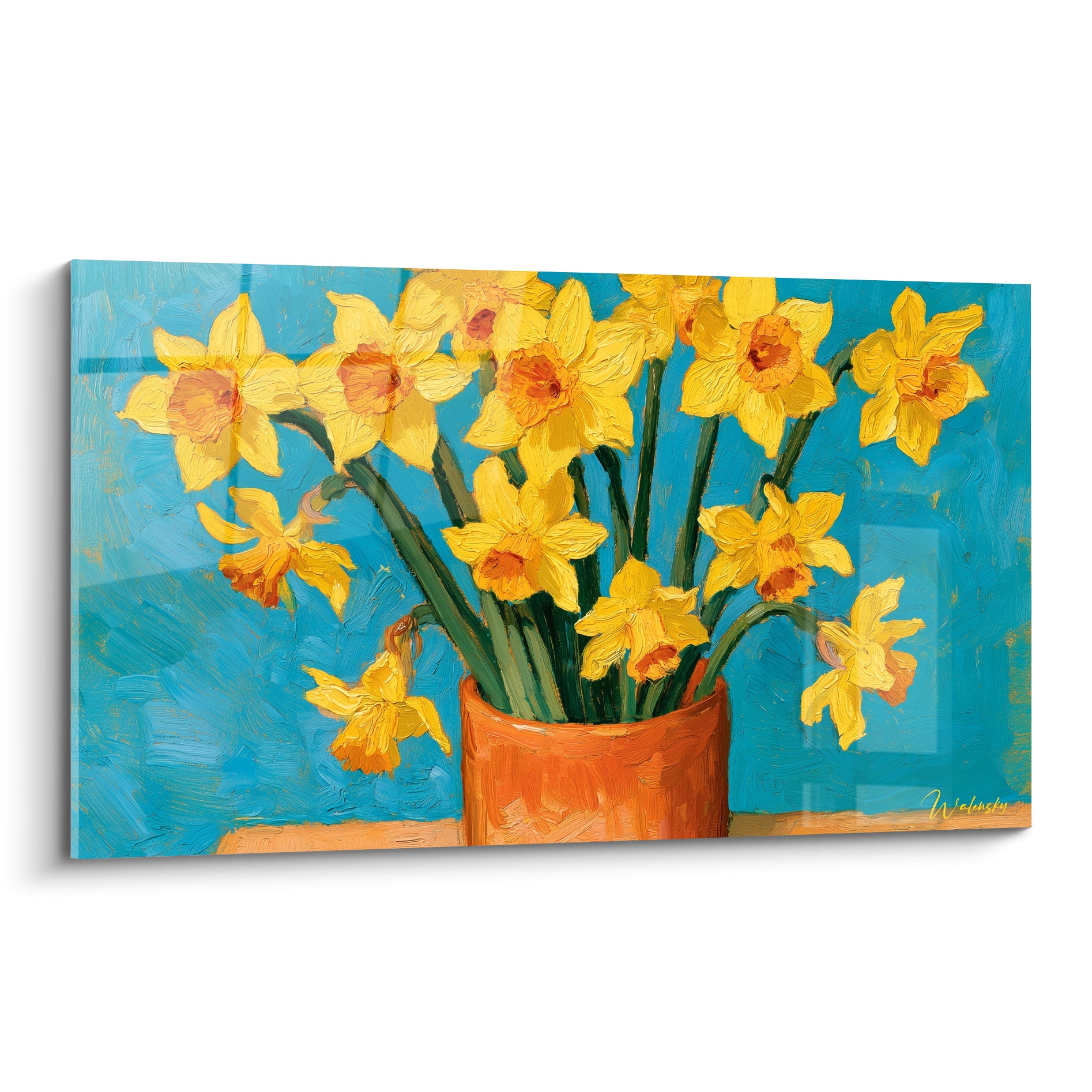 Jonquilles jaunes et orangées peintes sur fond bleu turquoise vif dans un vase terracotta