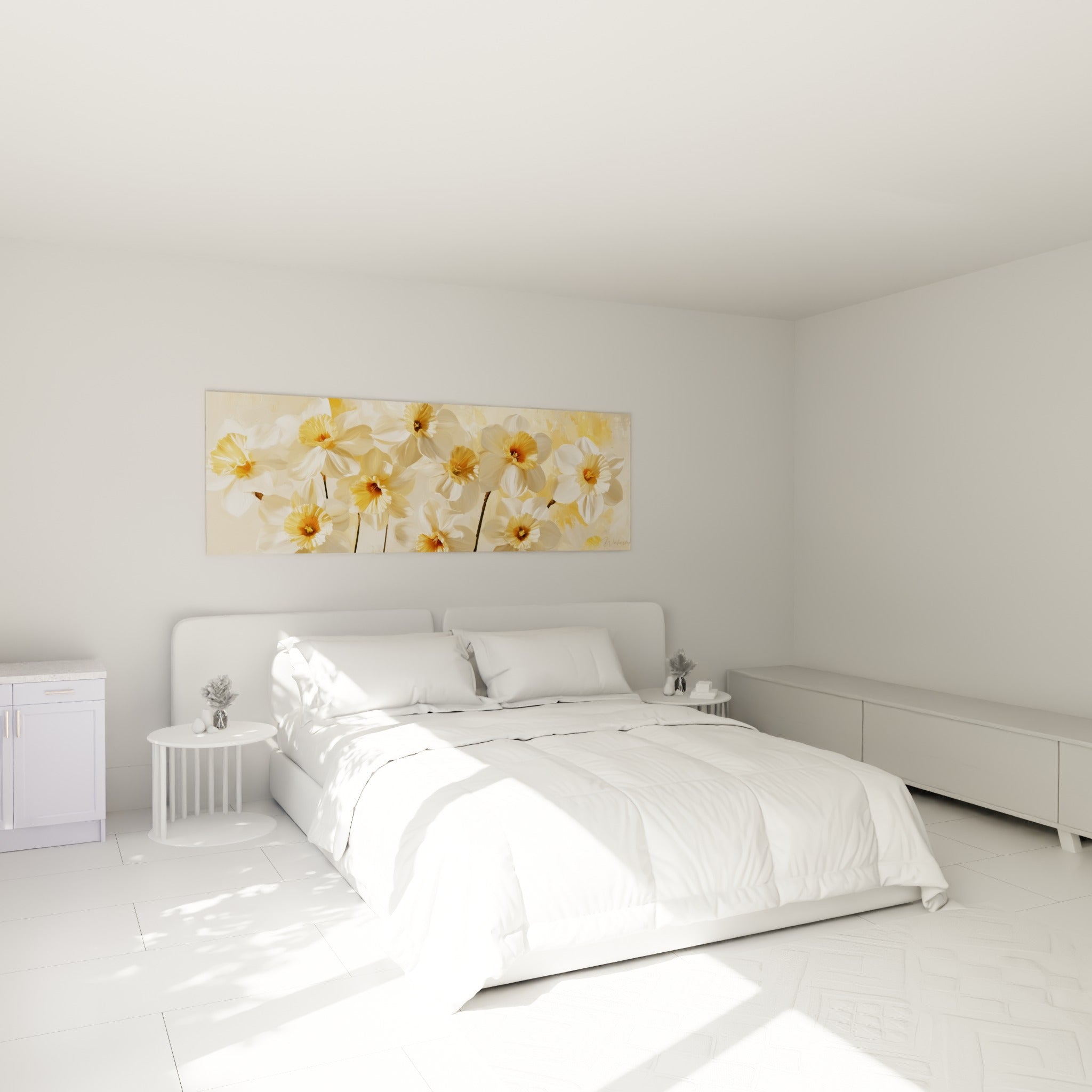 Bouquet de jonquilles blanches et dorées accroché au-dessus d'un lit dans une chambre claire