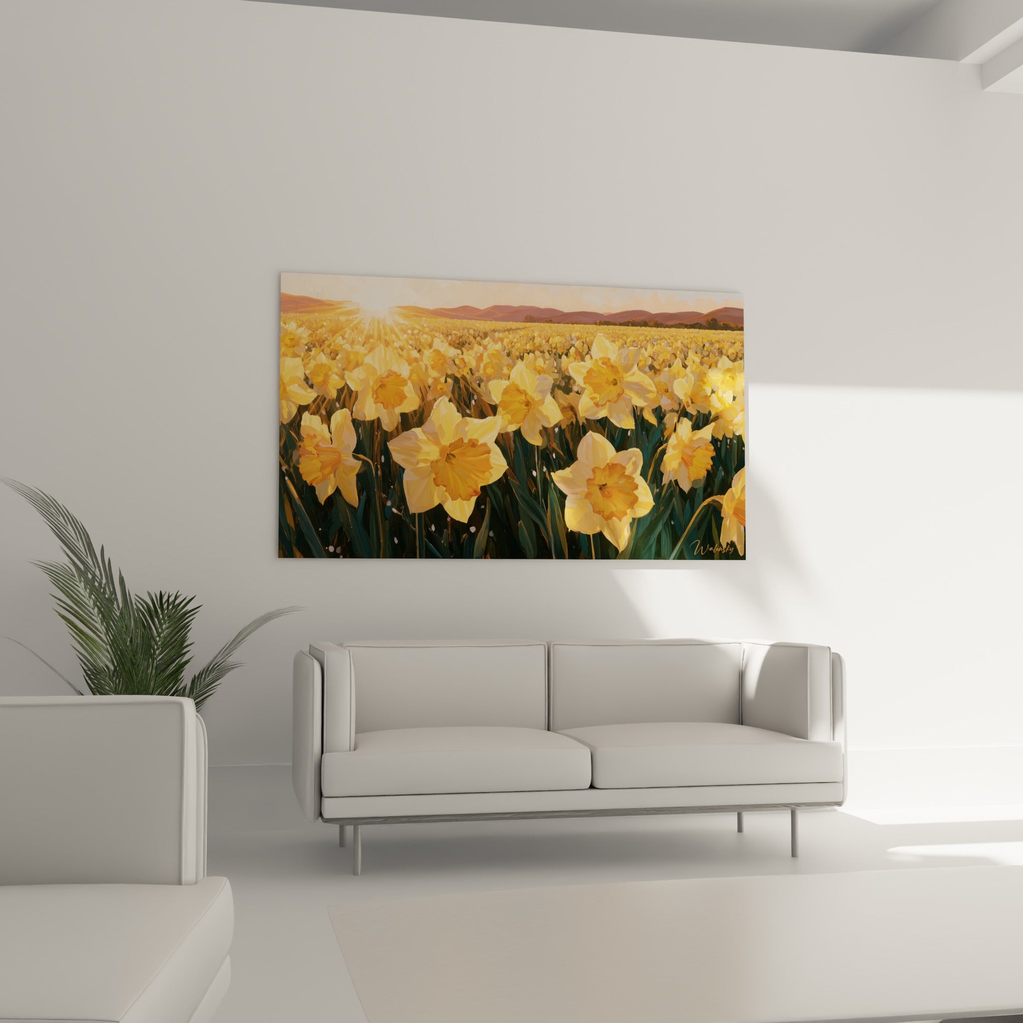 Fleurs de jonquille orangé et jaune vif installées au-dessus d'un canapé dans un salon lumineux
