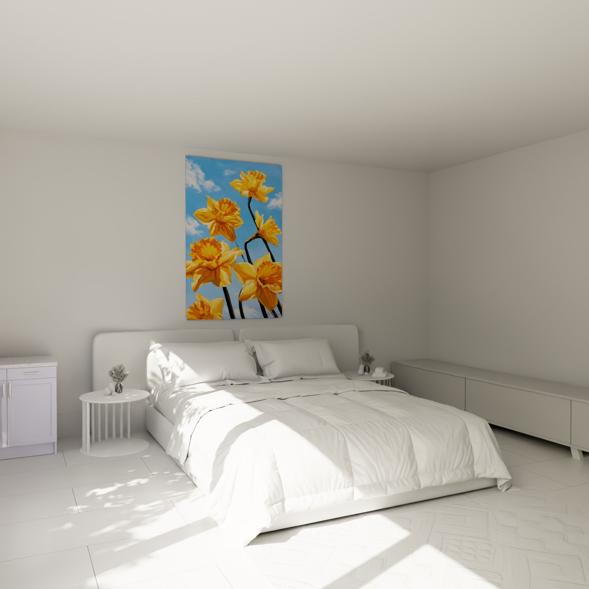 Bouquet de jonquilles jaunes vers un ciel bleu accroché au-dessus d'un lit dans une chambre claire