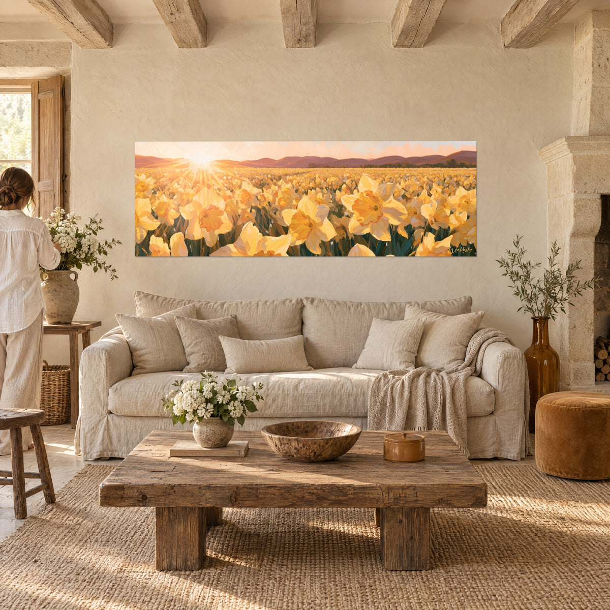 Cuadro campo de narcisos amarillo azafrán bajo sol rasante, colinas pardas, encima de un sofá en un salón luminoso