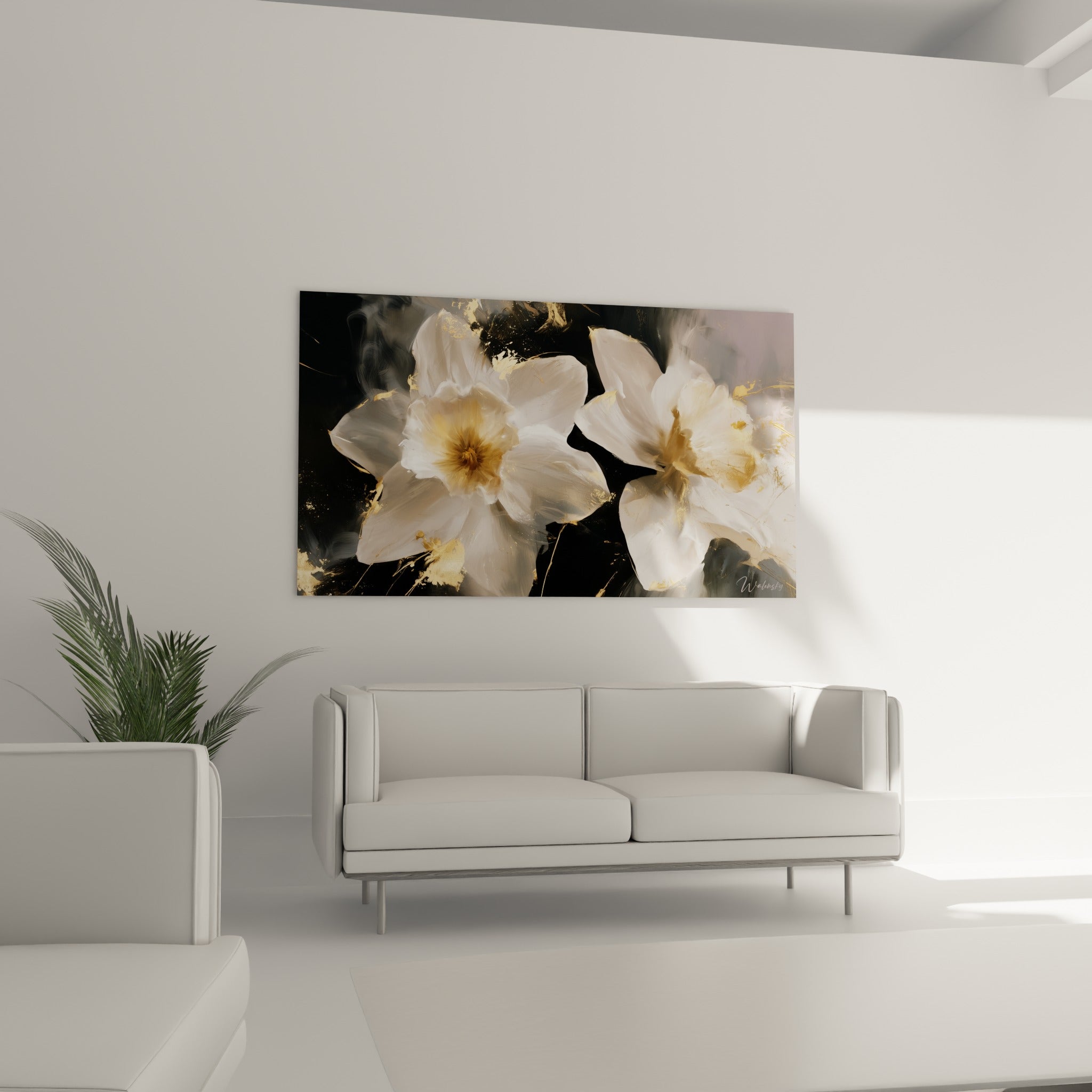 Pétales de jonquille blanc crème et éclats dorés positionnés au-dessus d'un canapé dans un salon lumineux