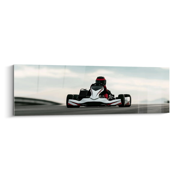 Tableau Kart blanc et rouge sous ciel nuageux - Piste asphaltée large - Edition Karting