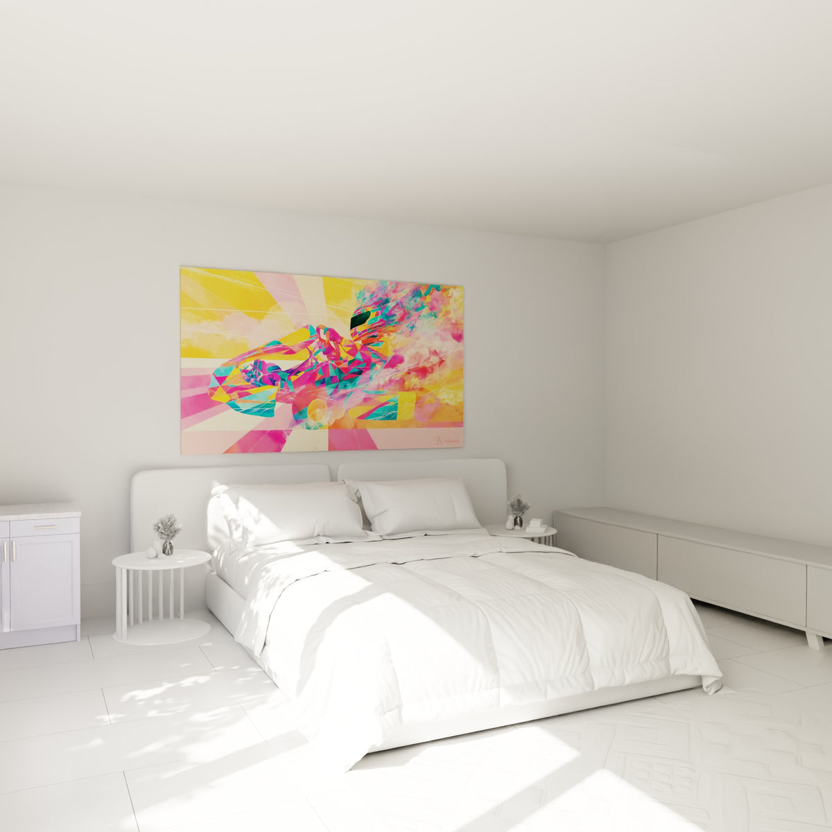 Kart lancé en virage aux teintes turquoise et magenta, accroché au-dessus d'un lit dans une chambre claire