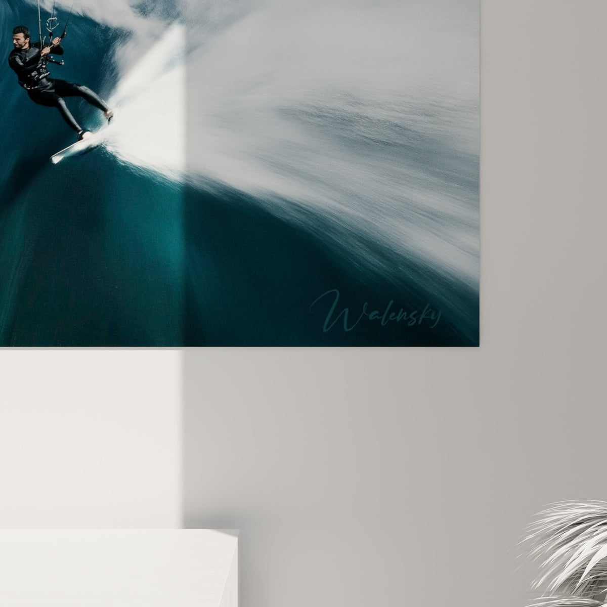 Grain de l'impression révélant les nuances anthracite et bleu marine des voiles de kite surf