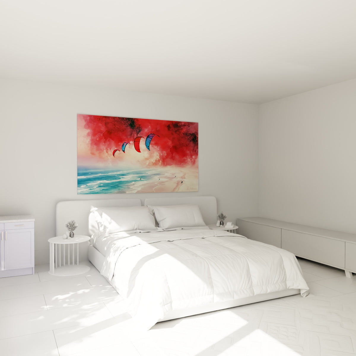 Voiles rouges et bleues de kitesurf planant sur l'océan turquoise, accrochées au-dessus d'un lit dans une chambre claire