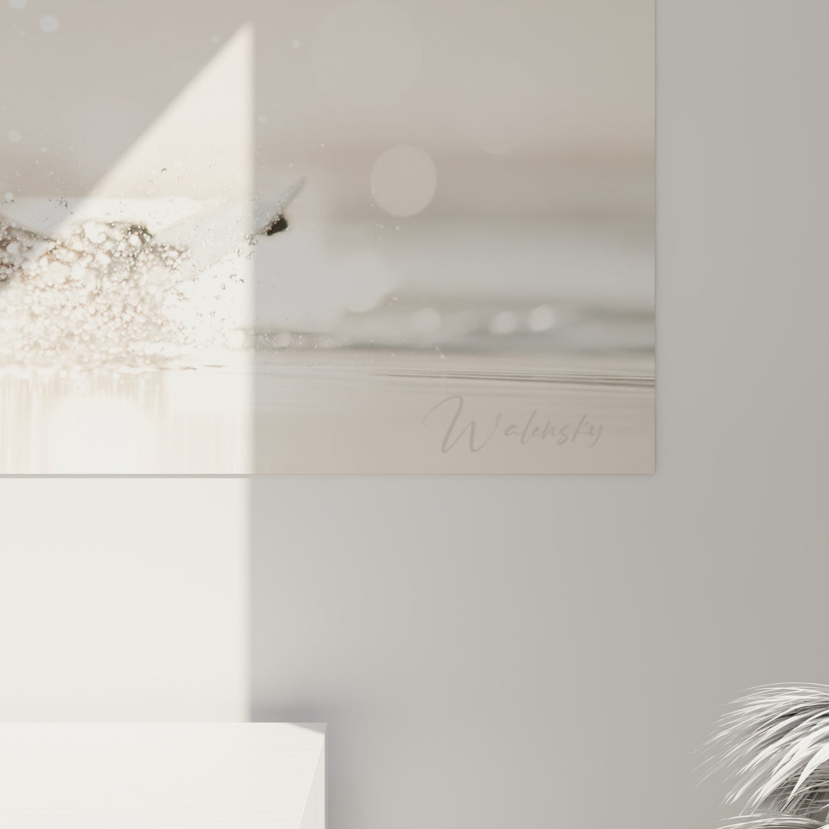 Détail des éclats lumineux et de la texture beige et brune sur l'impression de ce tableau kitesurf