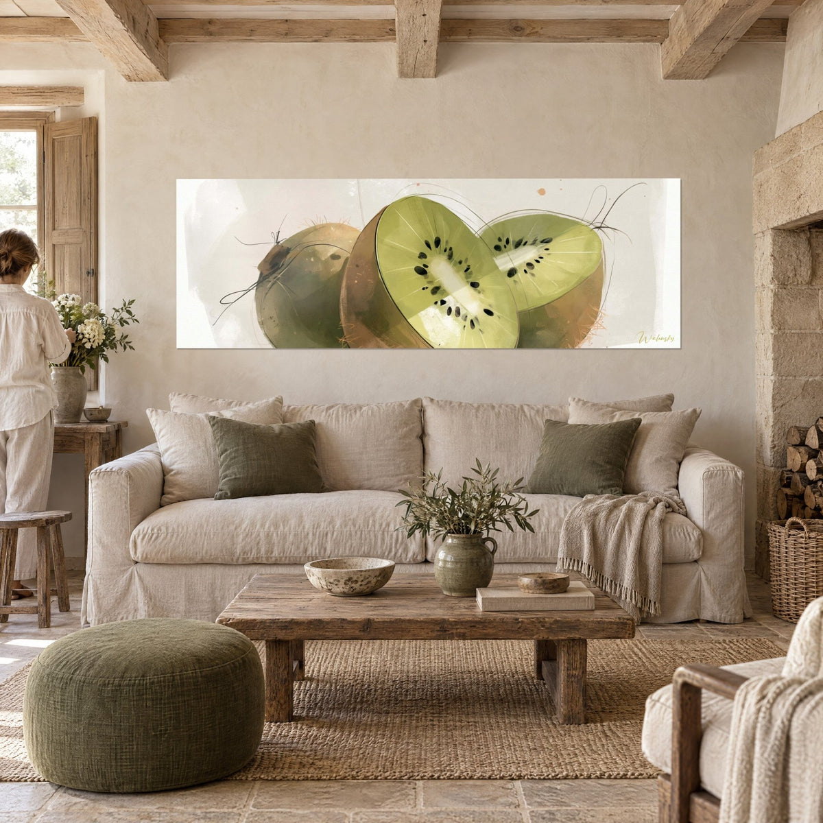 Quadro kiwi tagliati a metà, polpa verde tenero con semi neri, buccia bruna vellutata, sopra un divano in un soggiorno luminoso