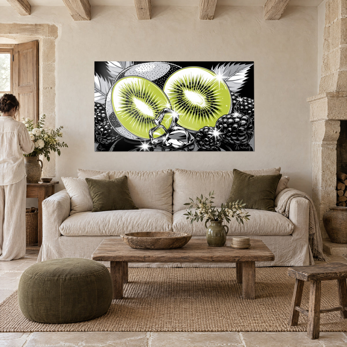 Tableau kiwis tranchés vert anis sur fond noir, glaçons étincelants et mûres, au-dessus d'un canapé dans un salon lumineux
