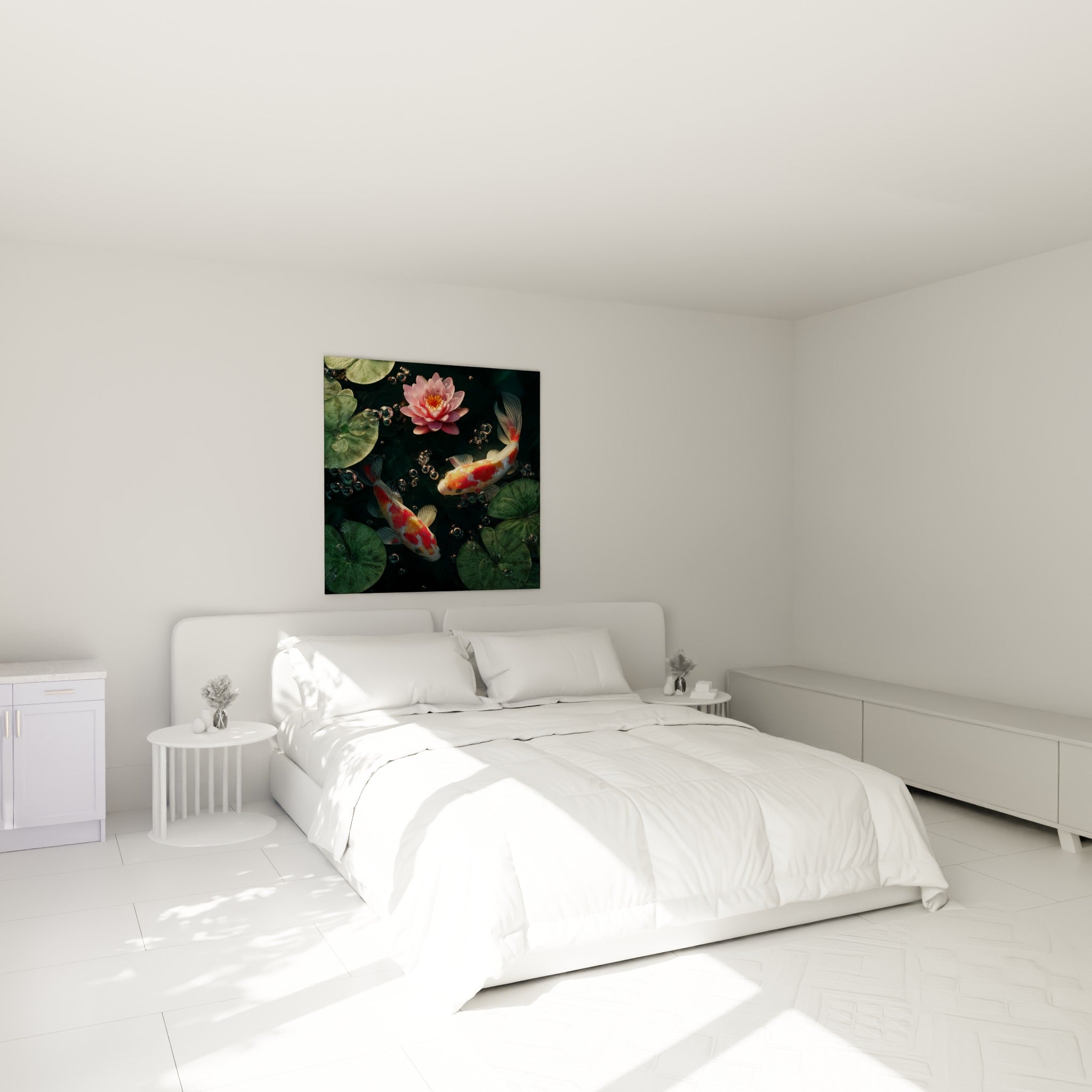 Deux Koi orangés glissant parmi les nénuphars, au-dessus d'un lit dans une chambre claire