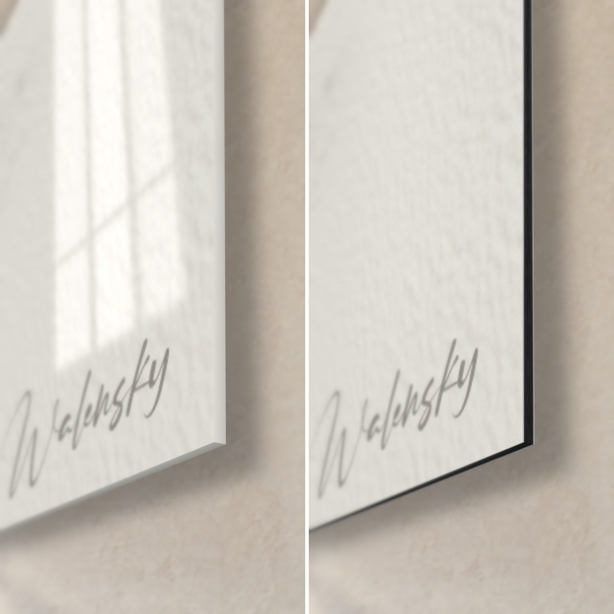 Cuadro koi naranja y blanco, detalle inferior derecho: cristal acrílico brillante con reflejos, aluminio Dibond mate negro con canto de 3 mm
