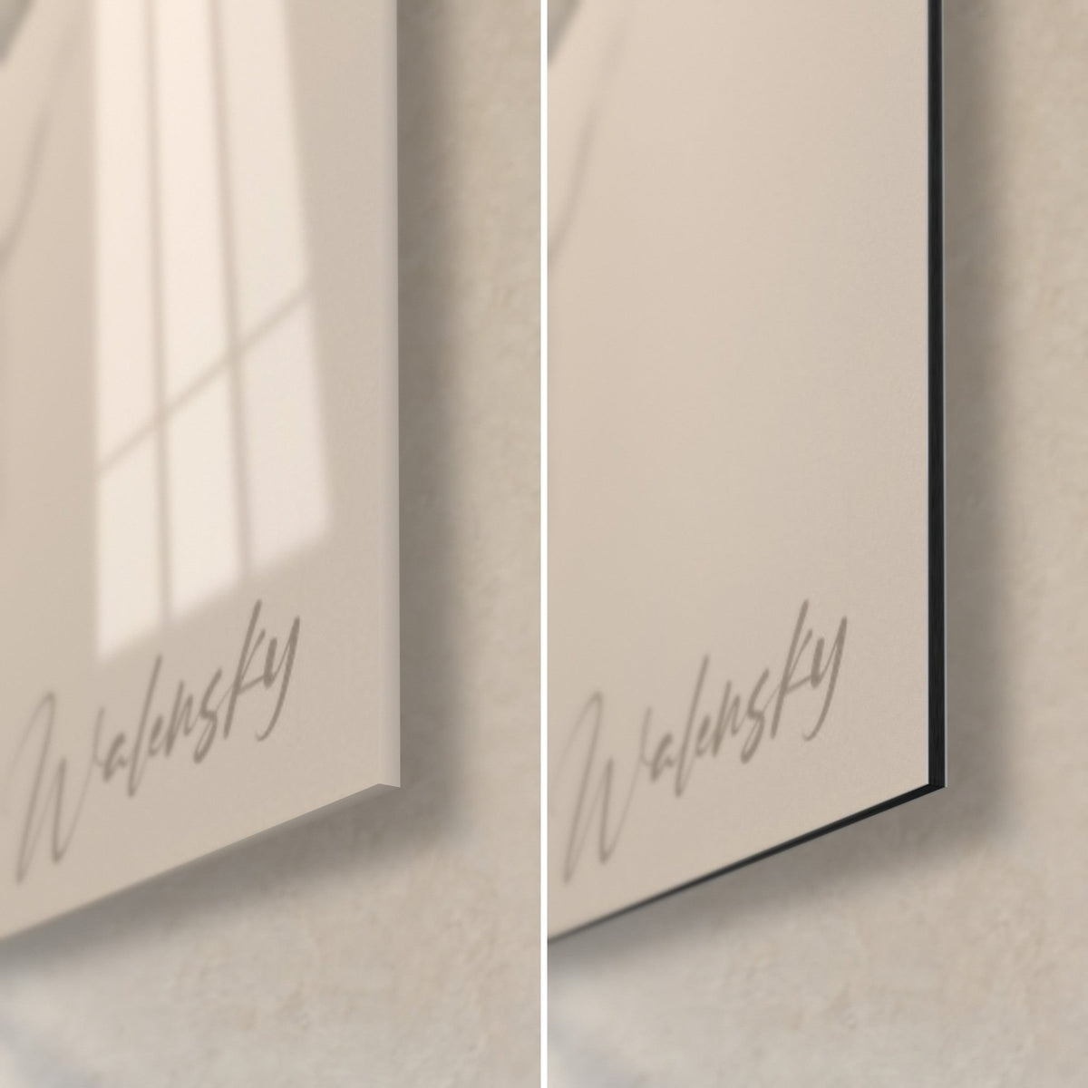 Cuadro koi de escamas antracita, esquina inferior derecha en cristal acrílico brillante y Dibond de aluminio blanco mate, firma Walensky gris