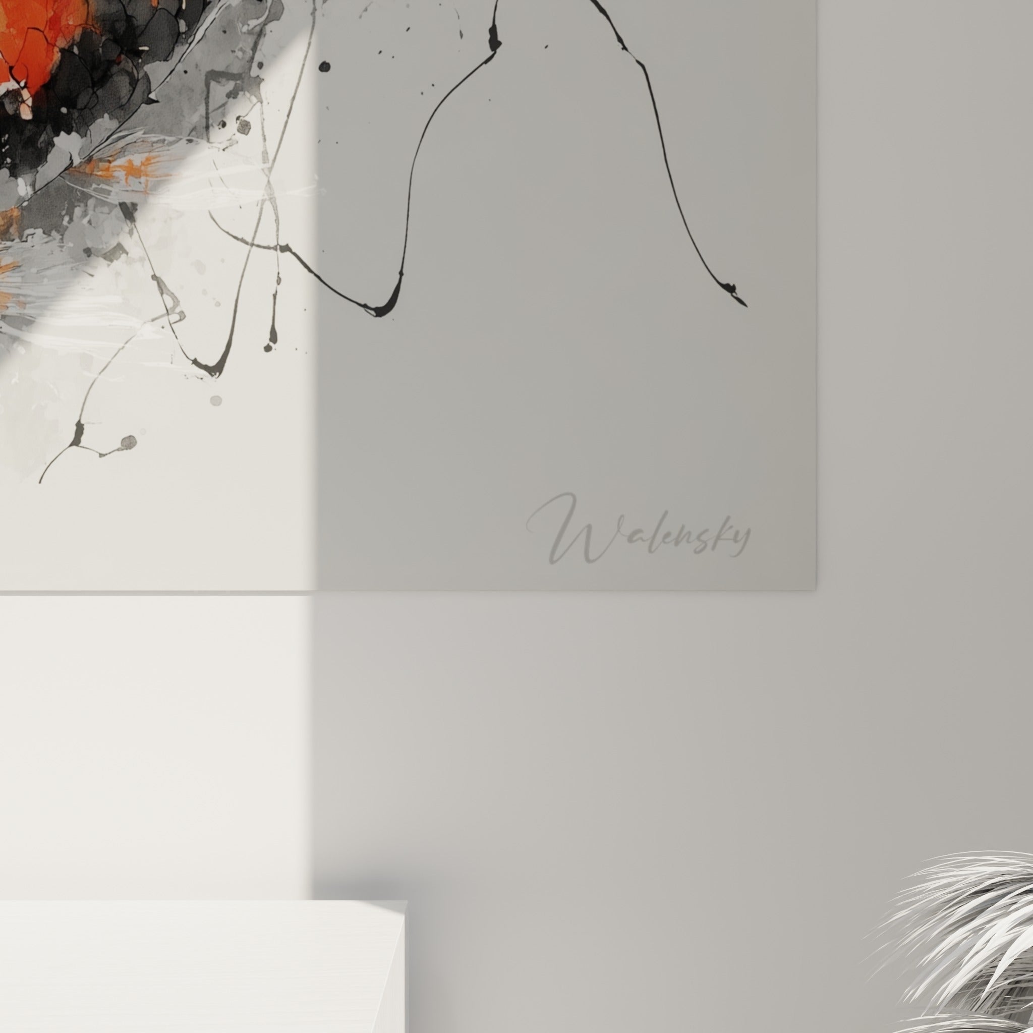 Détail des coulures d'encre noire et empâtements orange sur la toile du tableau koi
