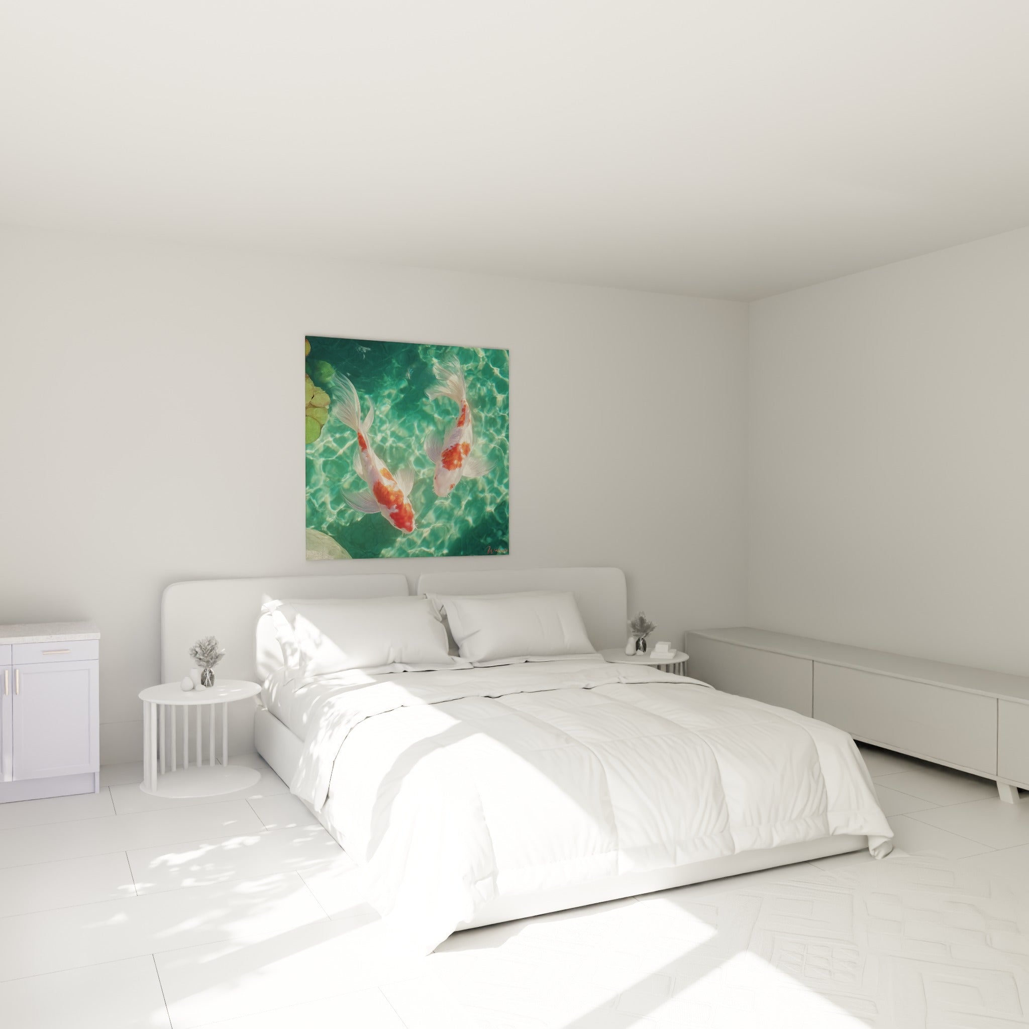 Carpes koï orange nageant en eau turquoise, accrochées au-dessus d'un lit dans une chambre claire