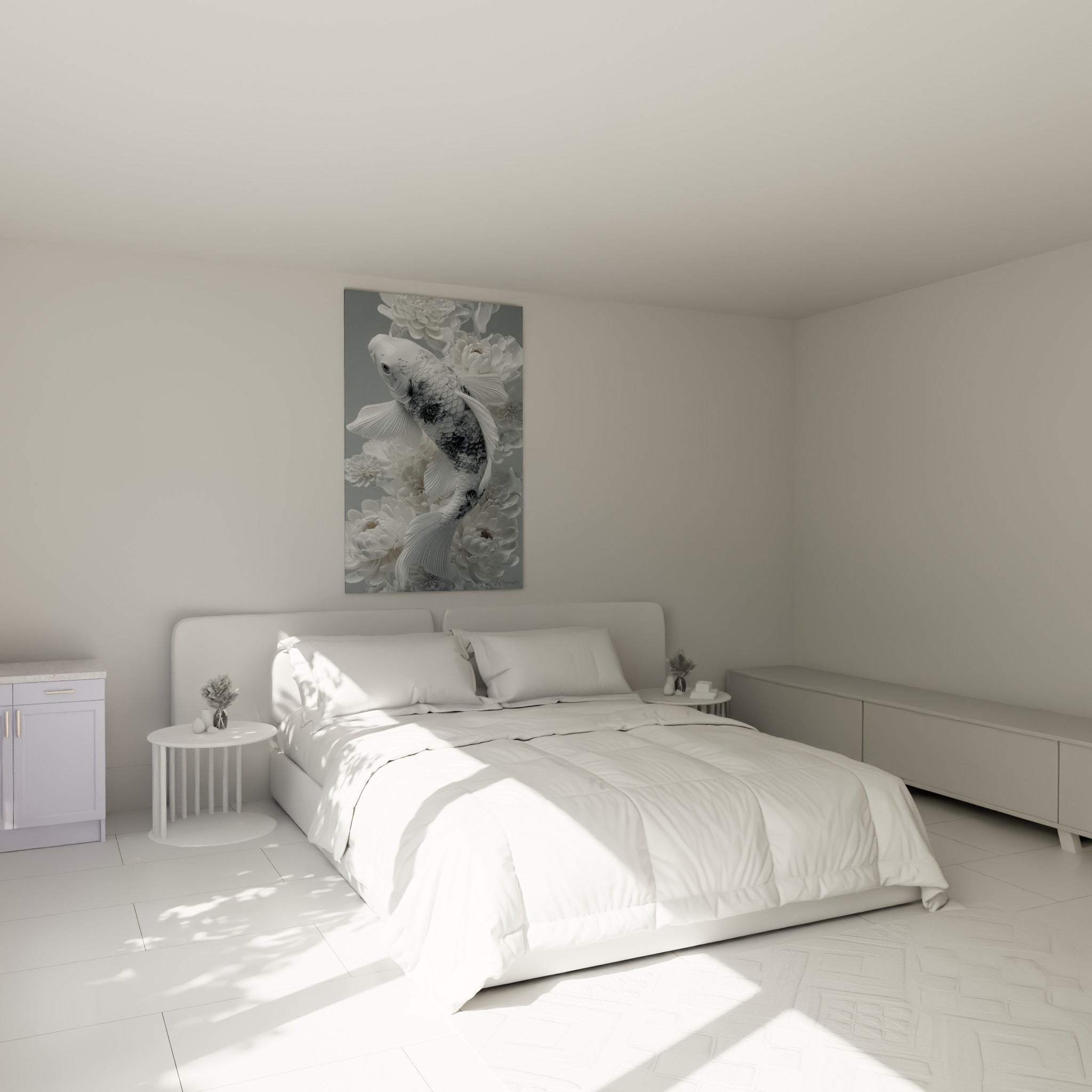 Poisson Koi blanc aux motifs noirs entouré de fleurs sculptées, au-dessus d'un lit dans une chambre claire
