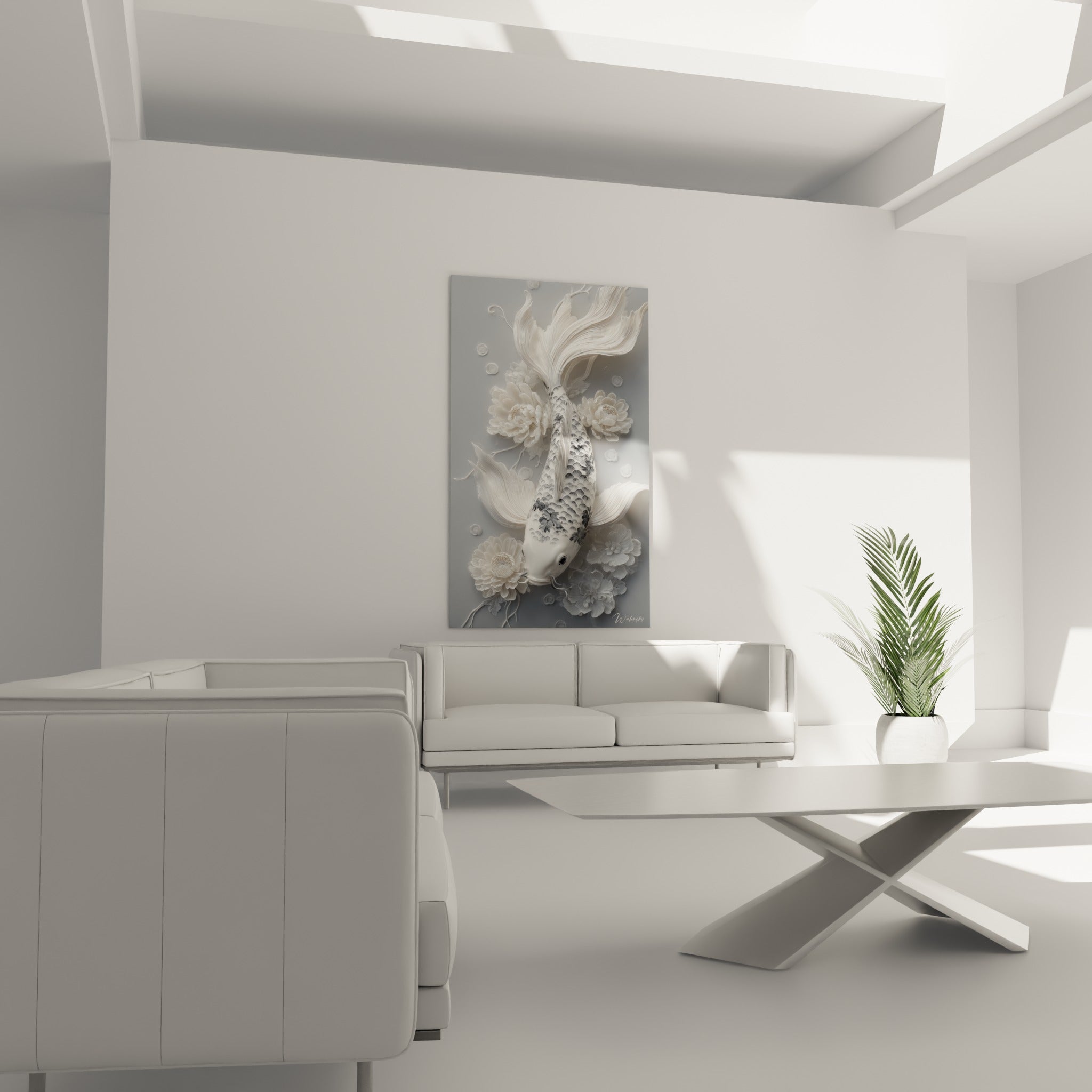 Koï blanche aux motifs anthracite sculptés, suspendue au-dessus d'un canapé dans un salon lumineux
