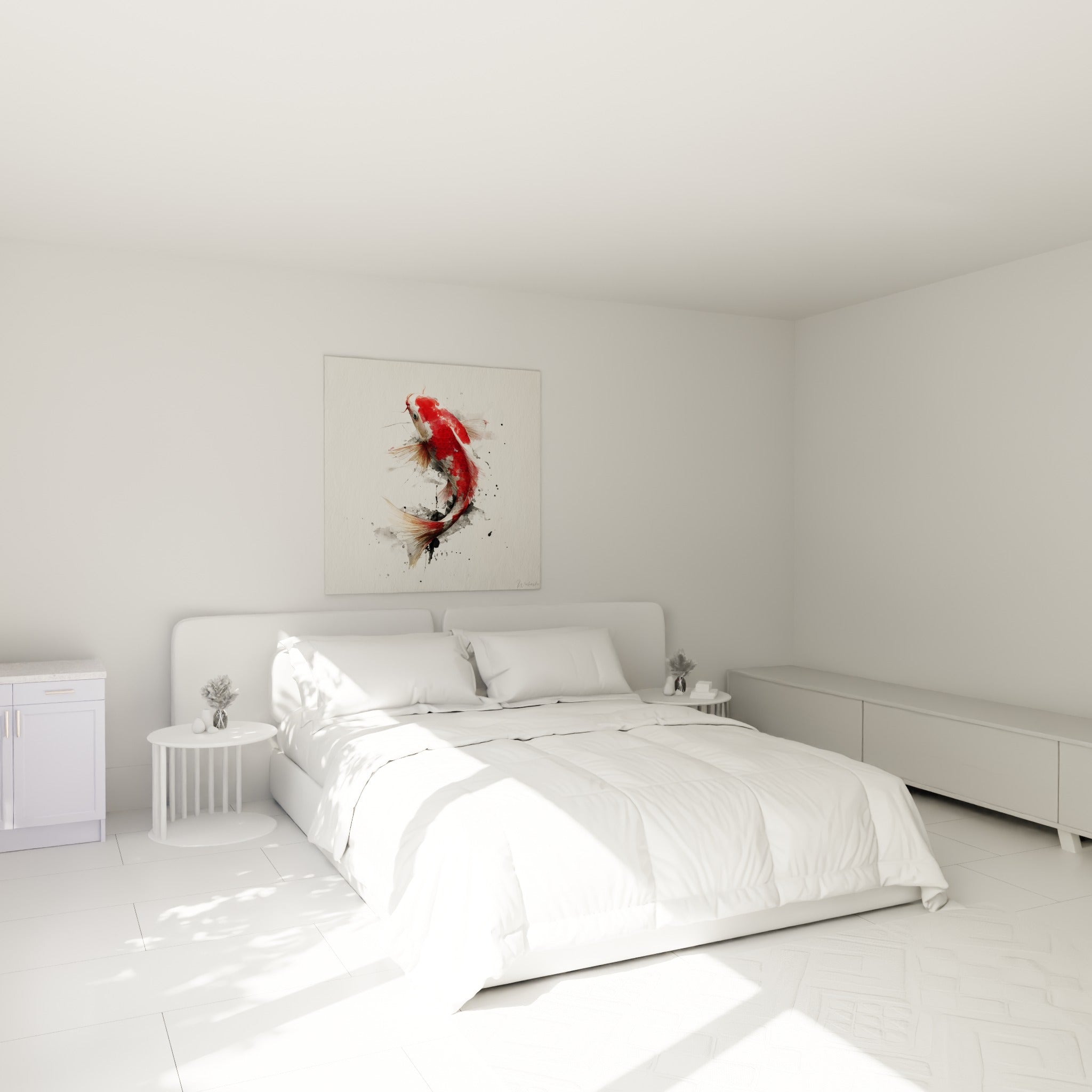 Poisson Koi rouge aux nageoires dorées, accroché au-dessus d'un lit dans une chambre claire