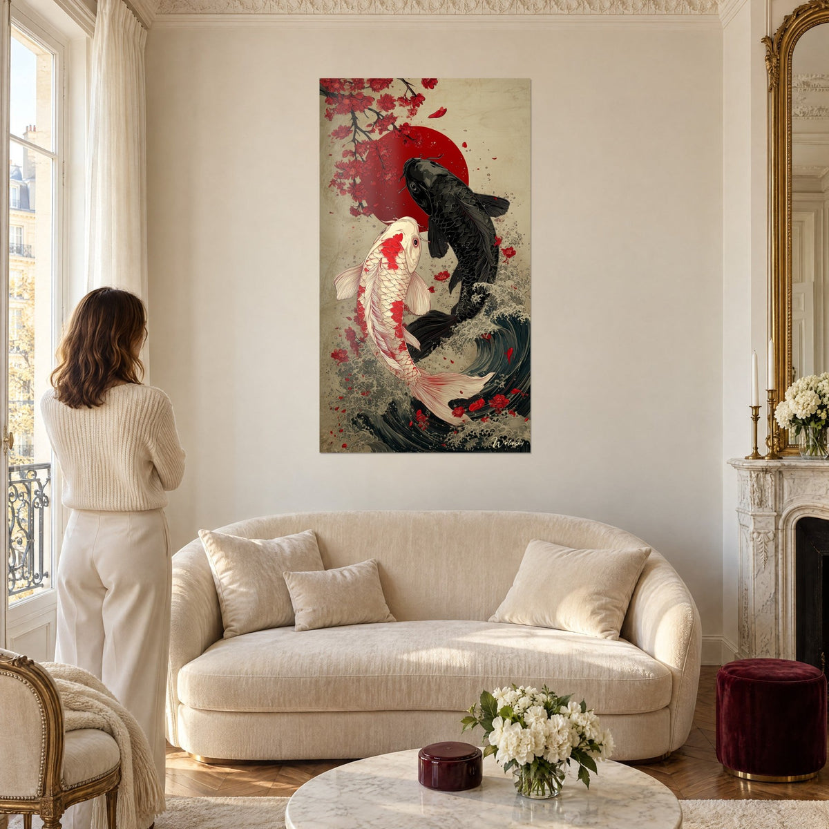 Quadro carpa nera e carpa avorio macchiata di rosso sotto un ciliegio in fiore, sole scarlatto, sopra un divano in un soggiorno luminoso