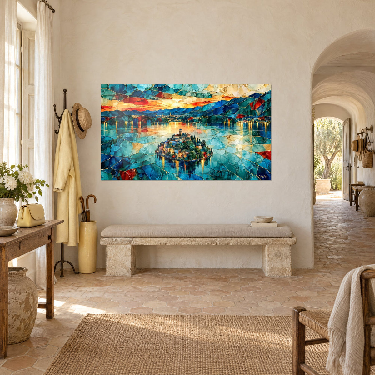 Tableau village insulaire cerné de cyprès, reflets dorés sur eau bleue, vue de trois-quarts dans un mas provençal