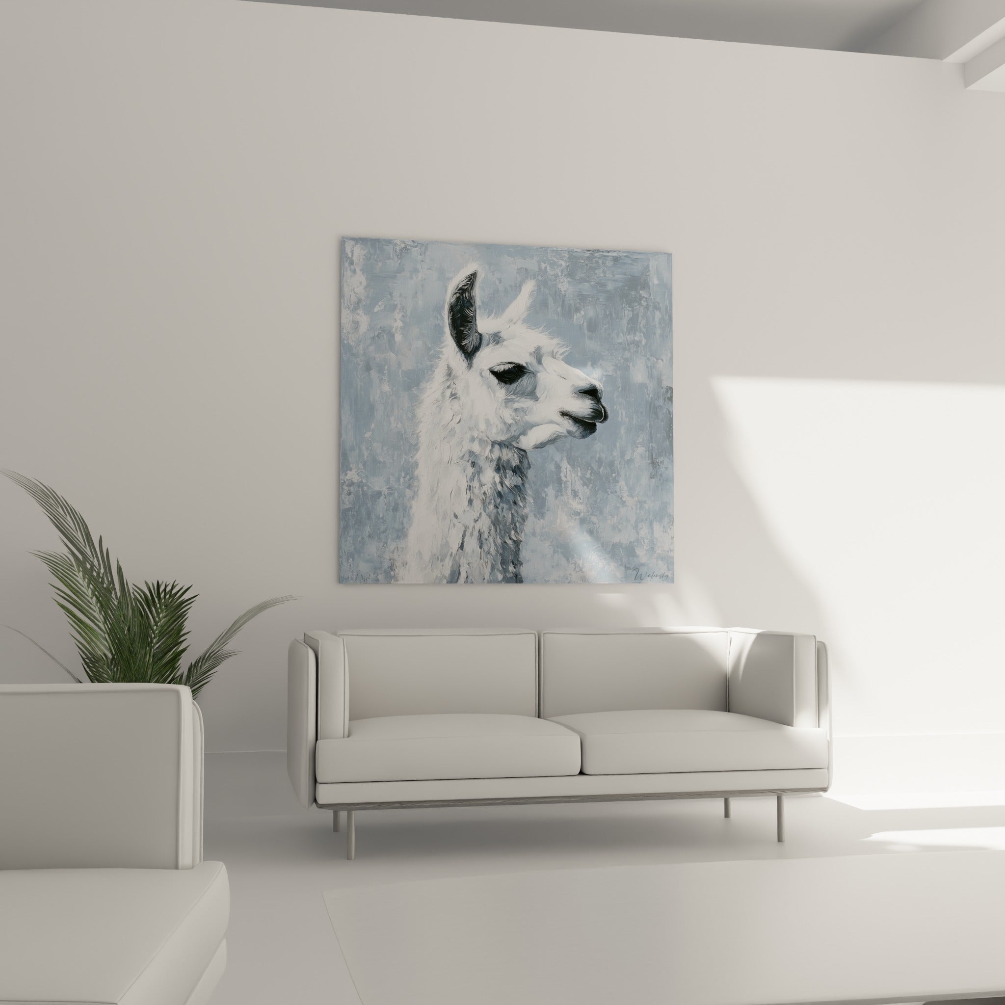 Lama au pelage blanc sur fond gris anthracite disposé au-dessus d'un canapé dans un salon lumineux